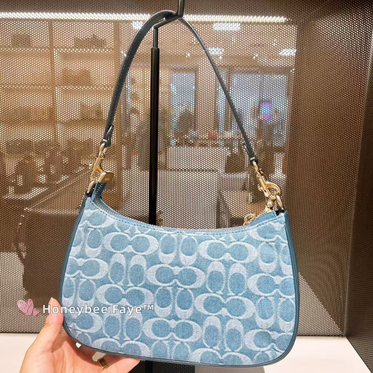 NWT Coach Teri Shoulder Bag In Signature Denim CDE43/CDQ56