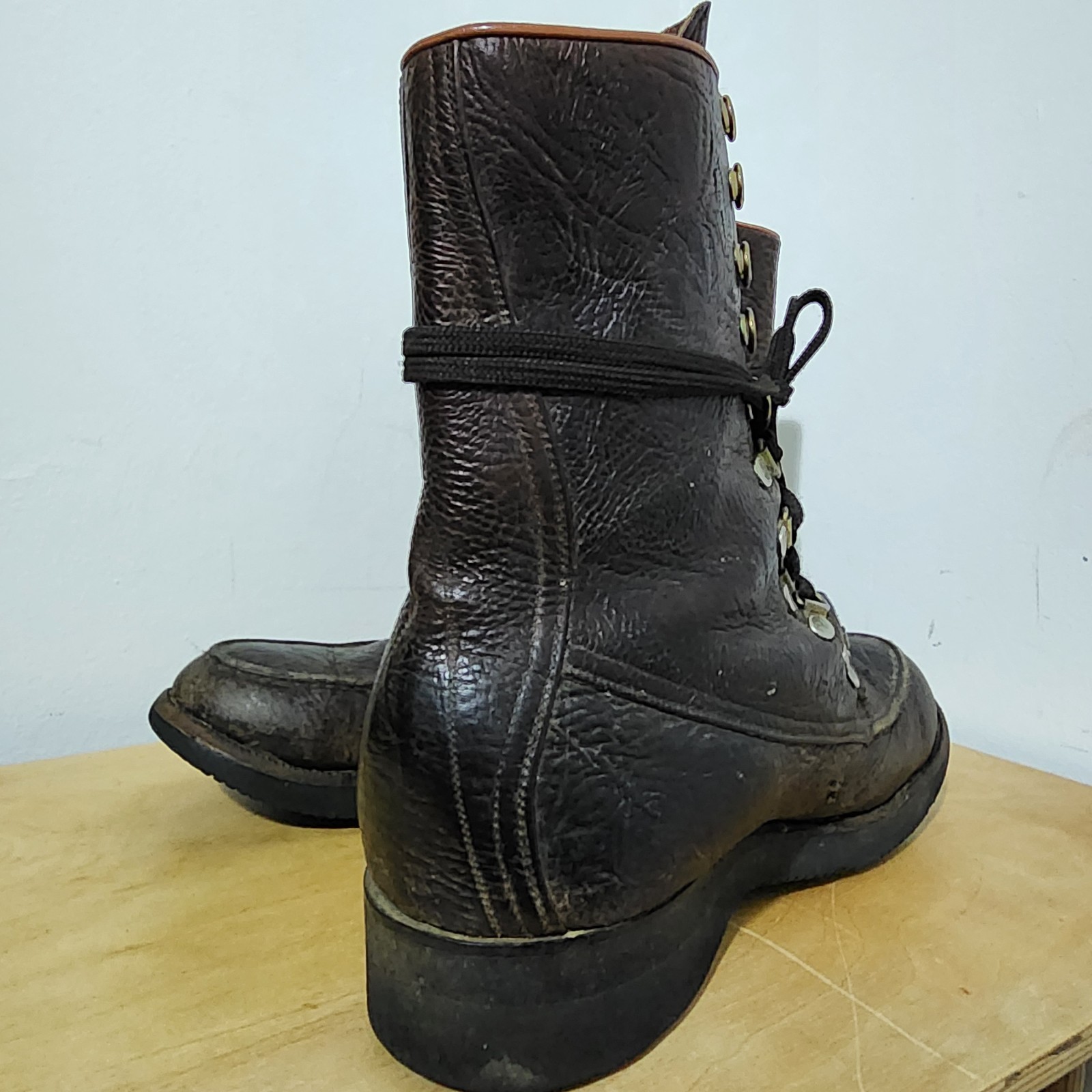Bespoke Dave Wheeler Custom 10D Hunting Boots Shrunken Bison Leather Moc Toe VTG