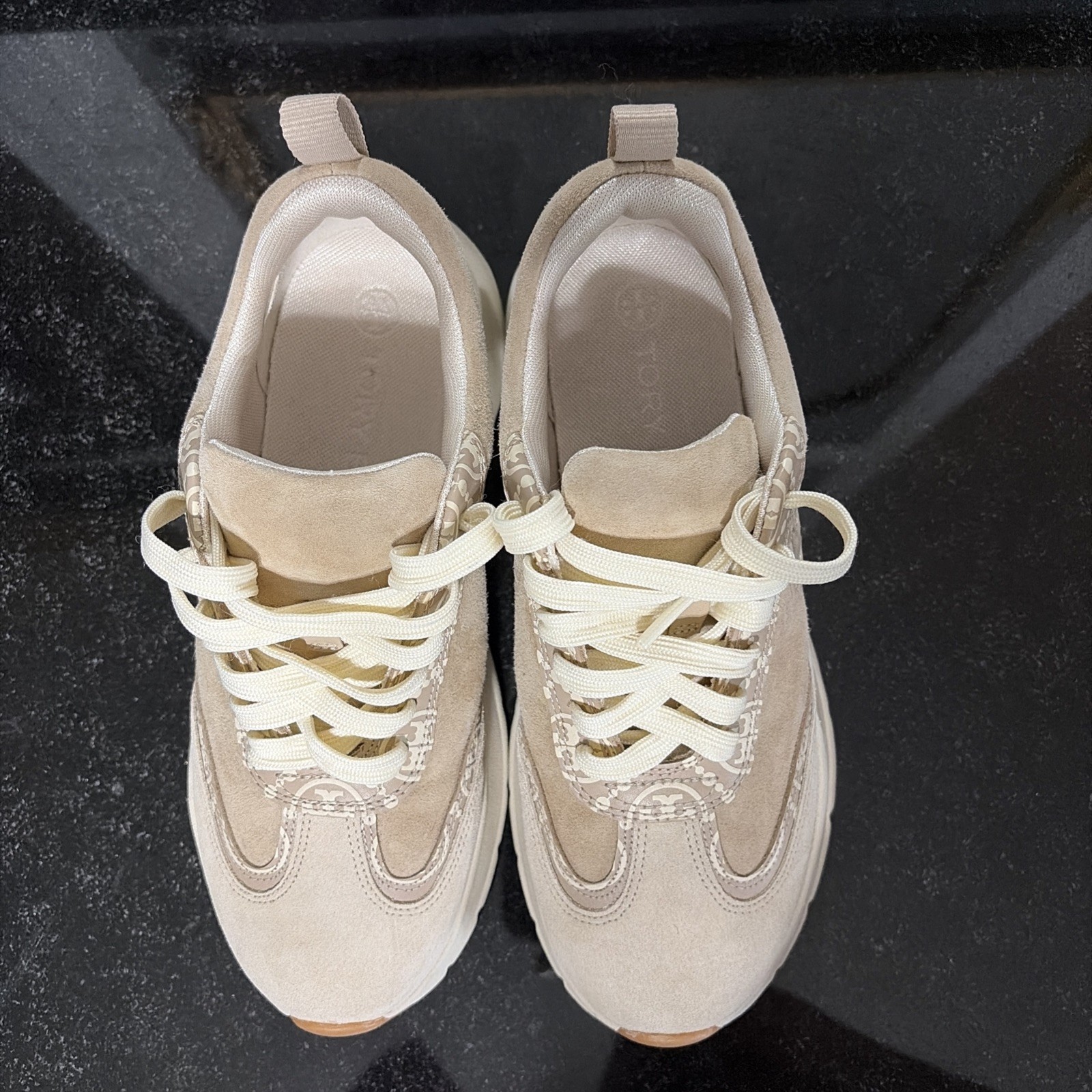 TORY BURCH T MONOGRAM GOOD LUCK TRAINER SNEAKERS;LT BEIGE/CREAM 7.0 RET $360