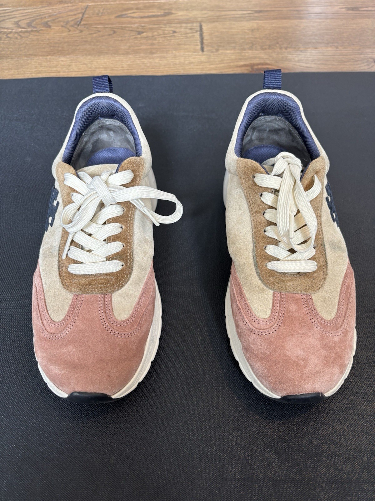 Tory Burch Good Luck Trainer NAT SUEDE in Beige/Navy/Pink Moon Size 9.5