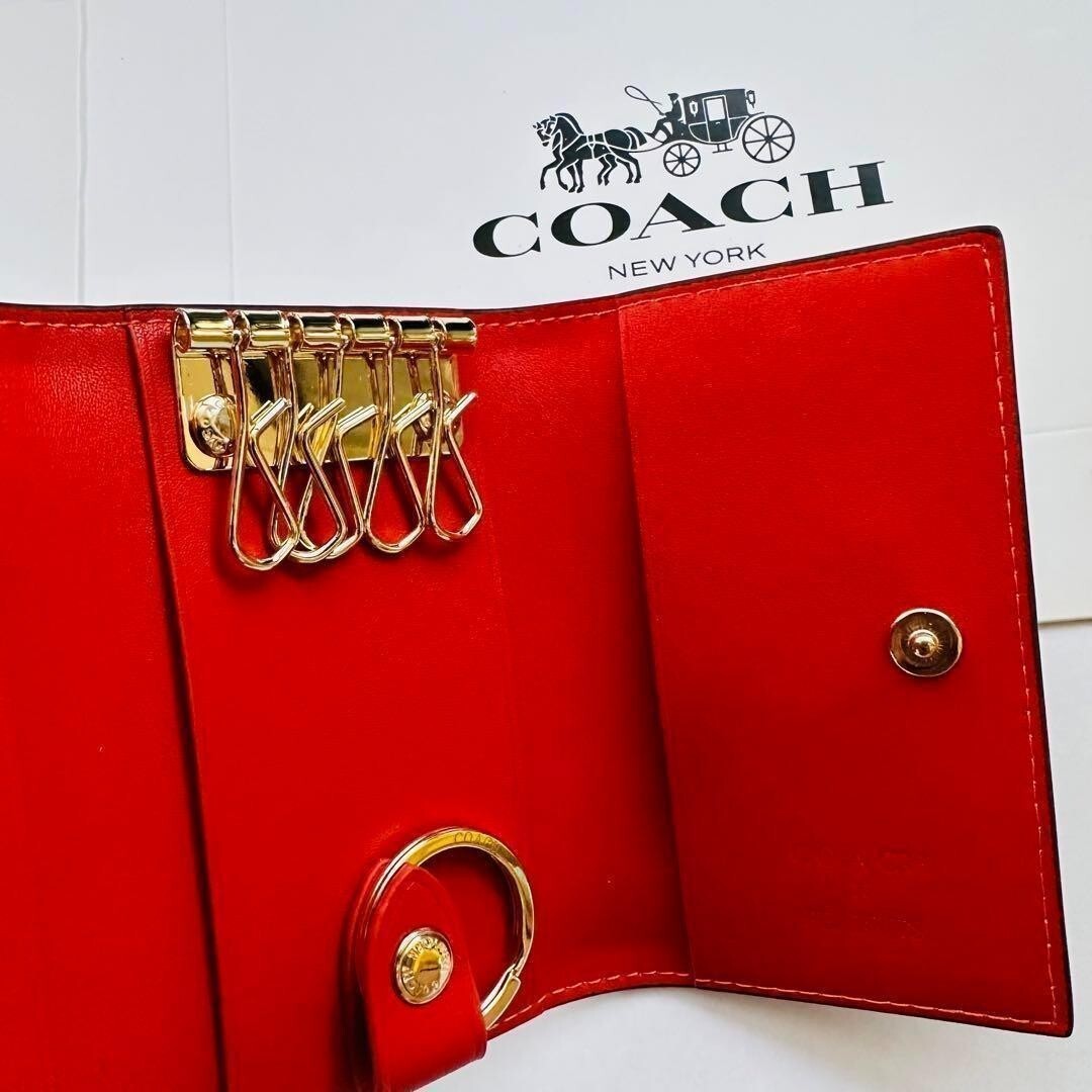 COACH x Peanuts 5 Key Case Snoopy Signature Smart Key CF250 outlet New With Box