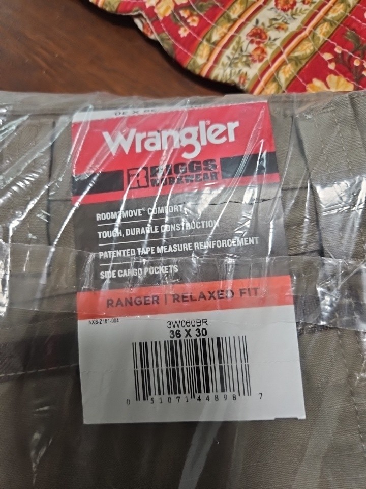 Wrangler RIGGS Workwear Men’s Ripstop Ranger/ Relax Fit 36×30 Cargo Pockets
