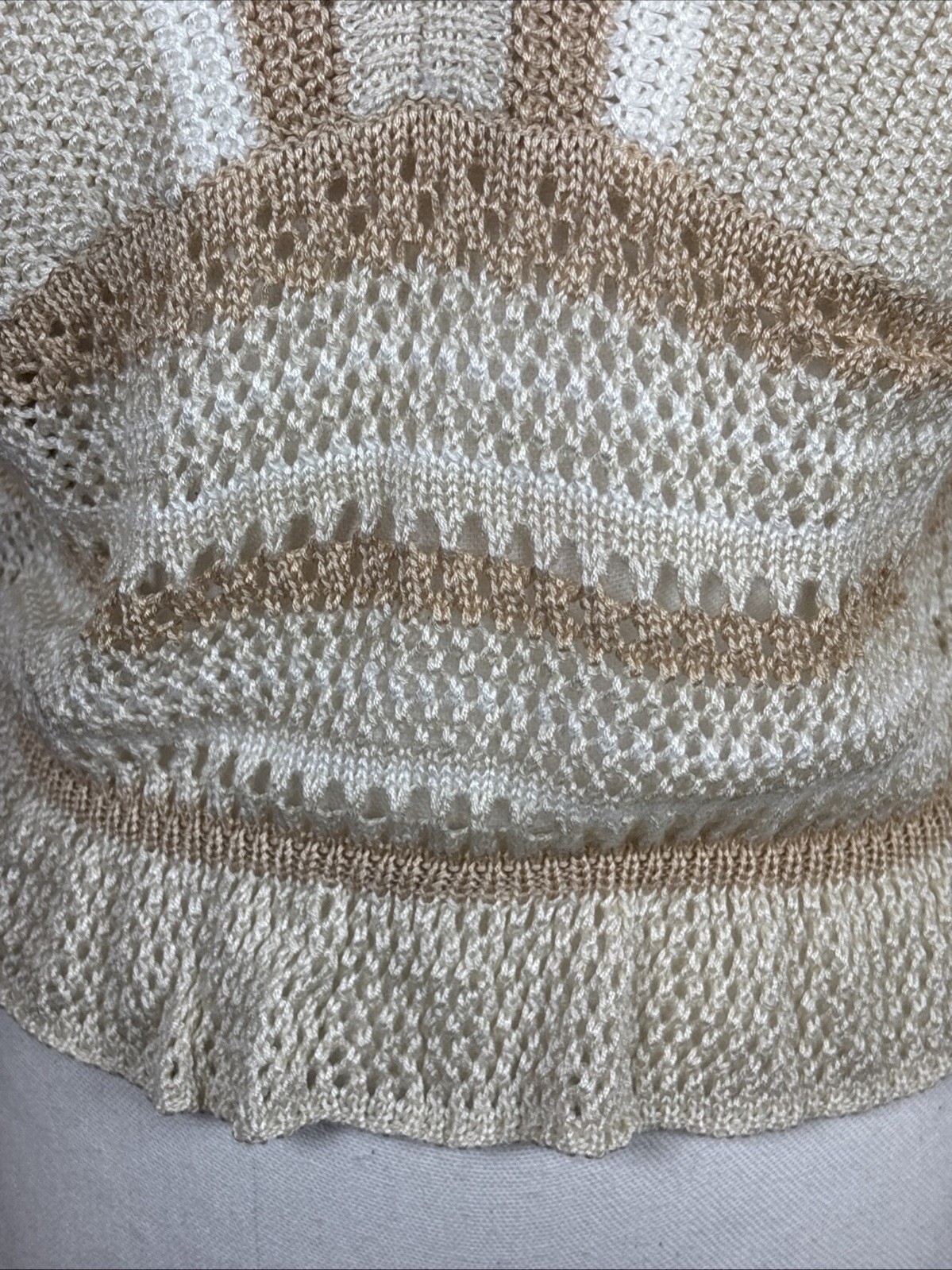 Madden NYC Crochet Knit Strappy Ruffle Elastic Hem Tank Top Womens Sz L