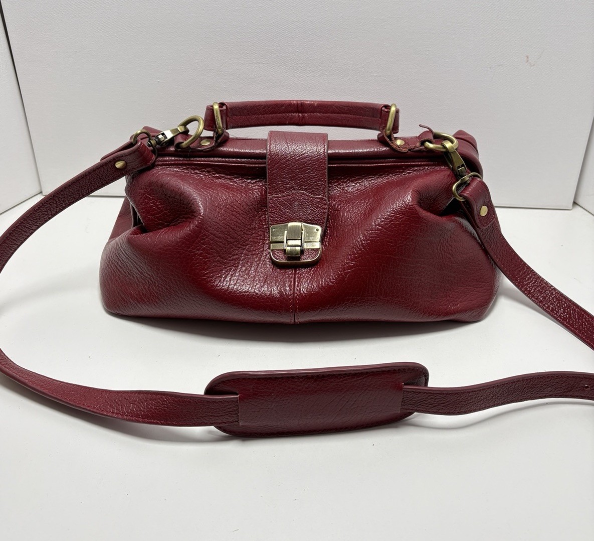 Ameri Leather Hillary Crossbody Red Bag W/ Handle Doctor Bag 13” X 6.75. 6.75