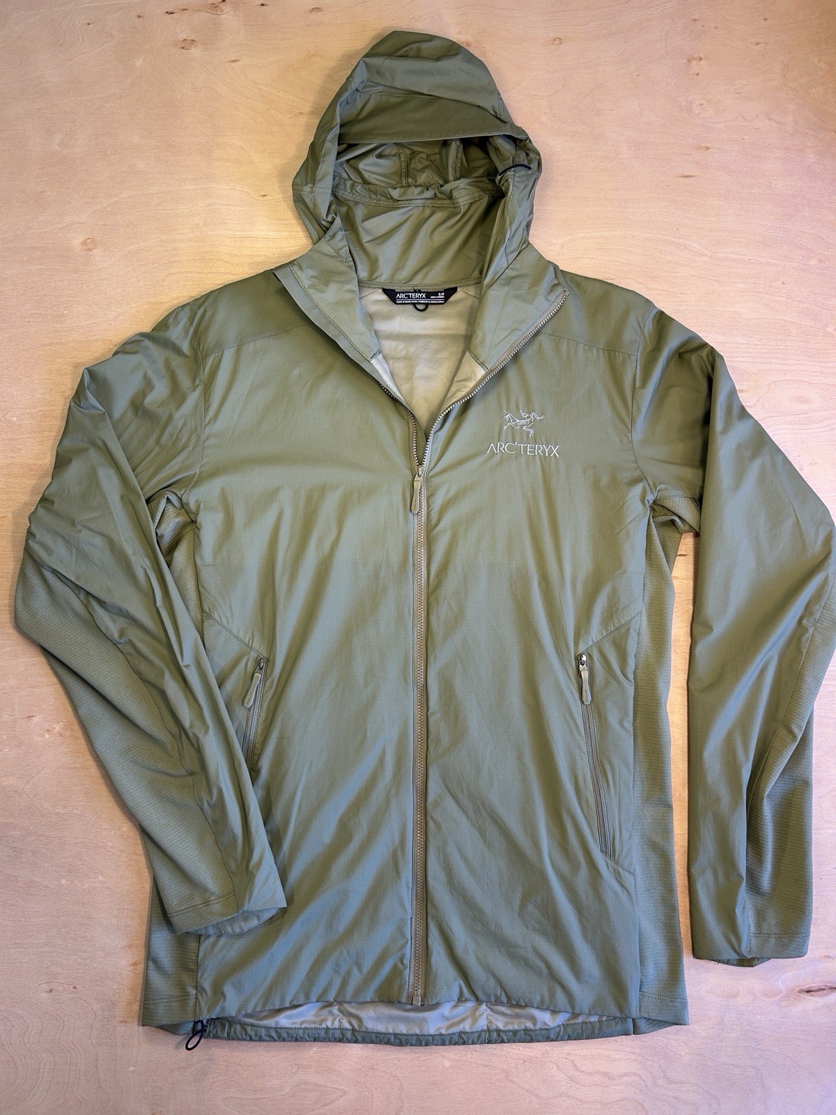 Arc’teryx Atom SL Hoody Jacket Olive Pale Green Men’s Size Small Mint Condition