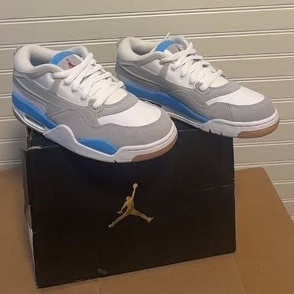 New in box Nike Air Jordan 4 RM University Blue UNC 6Y