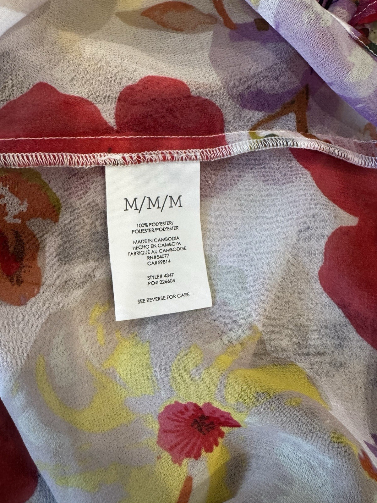 NWT CAbi #4347 Floral Passion Top V-neckline Fluttery Cap Sleeve Top Size M