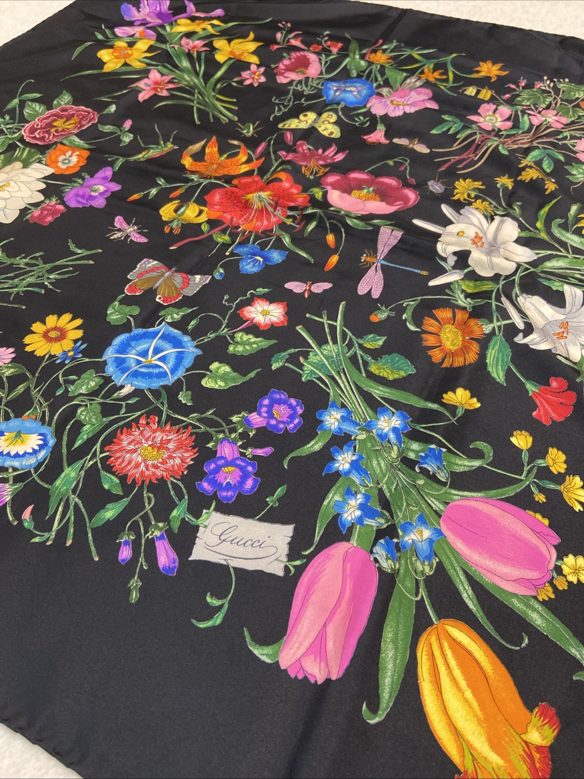 GUCCI Flora Silk Scarf 33in Flower Botanical Pattern Classic Luxury Italy