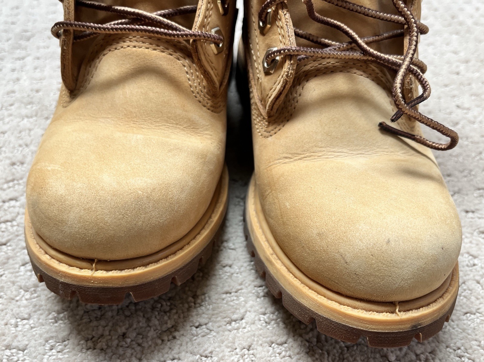 TIMBERLAND – Women’s Waterville 6 inch boots Shoe Size 6M
