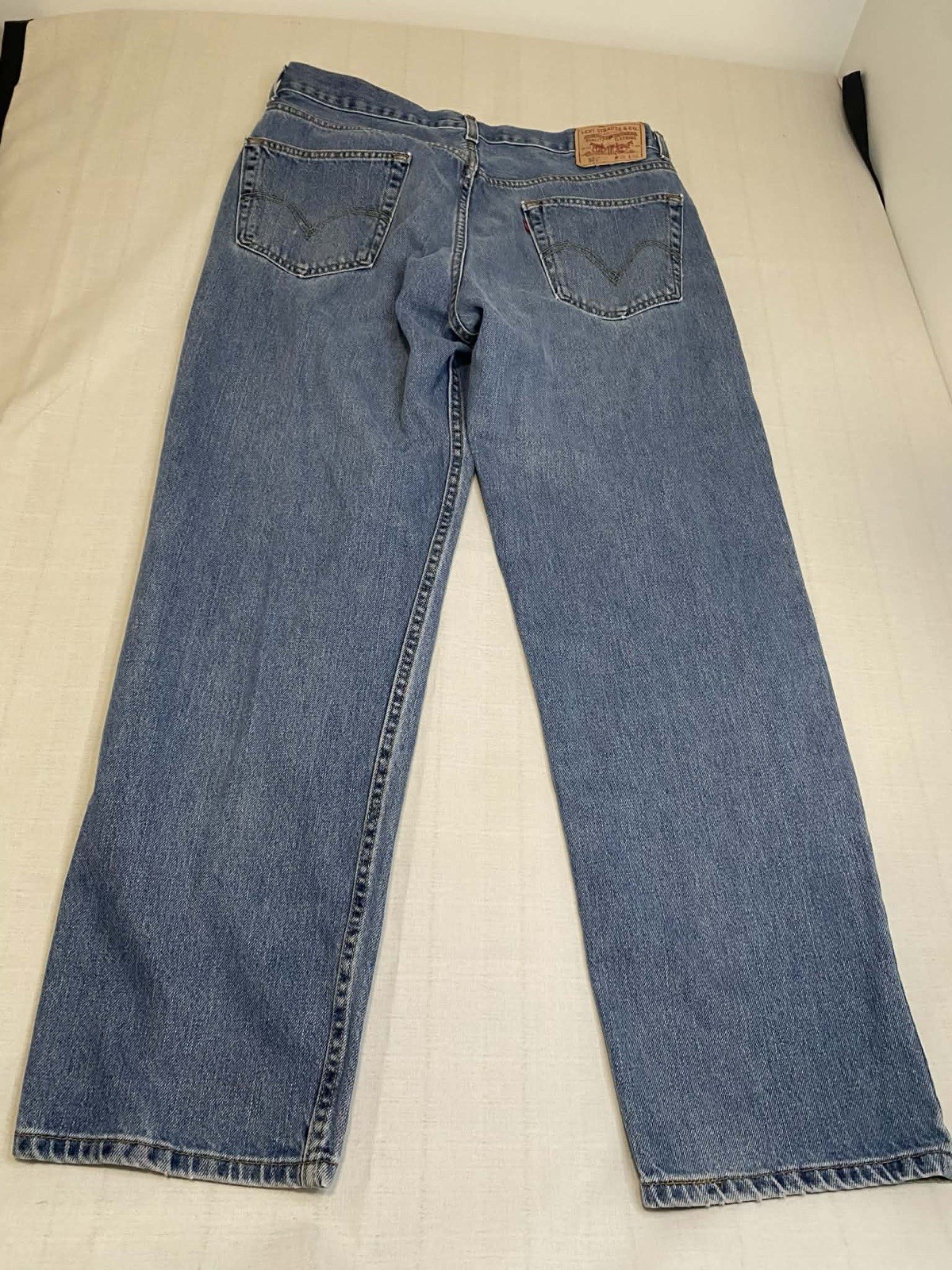 Vintage Levi’s 550 Men’s Relaxed Straight Jeans Blue Medium Wash Cotton Y2K 8