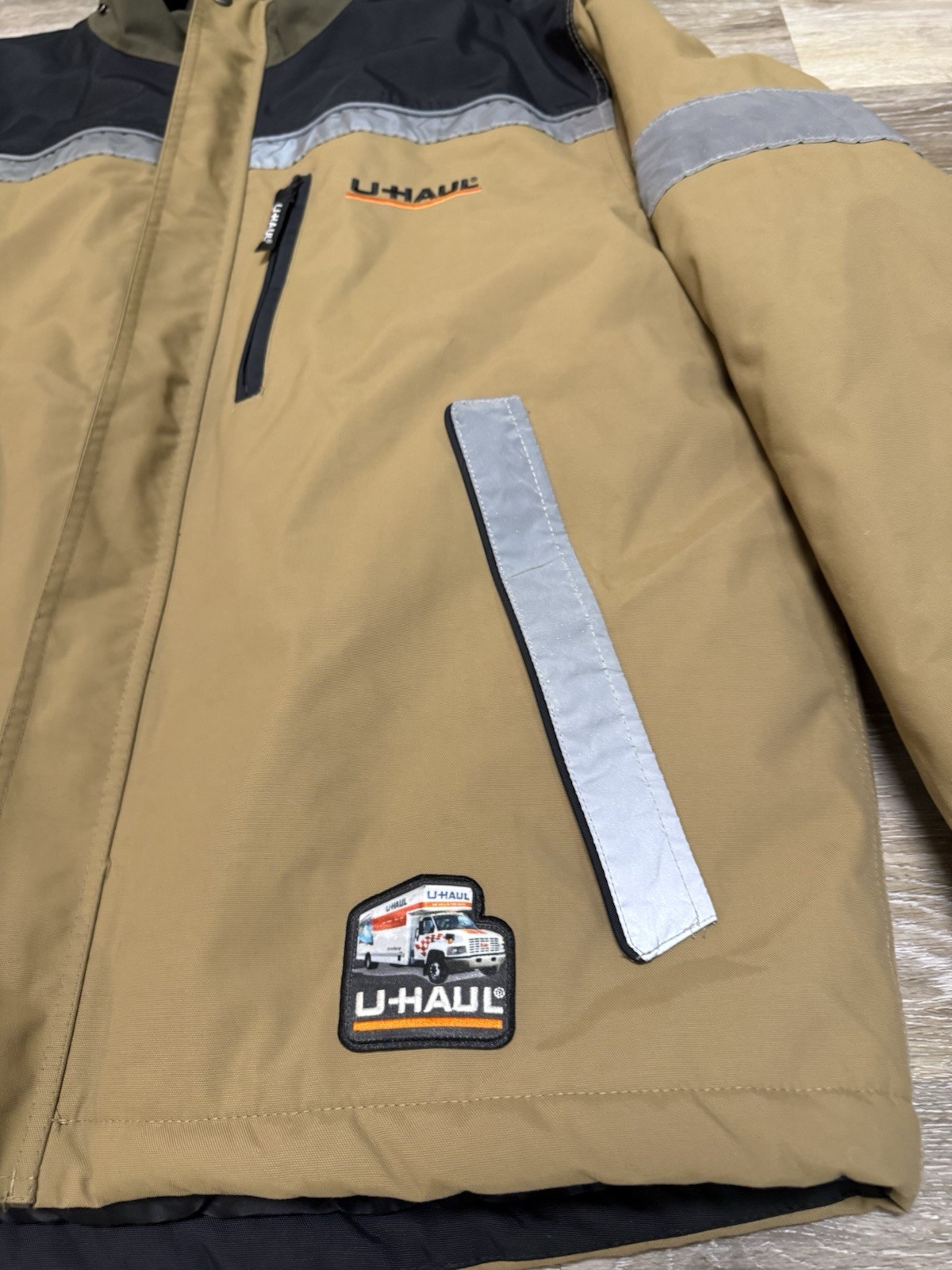 U-Haul Reflective Softshell Utility Waterproof Jacket Sz XL Quilted Coat EUC