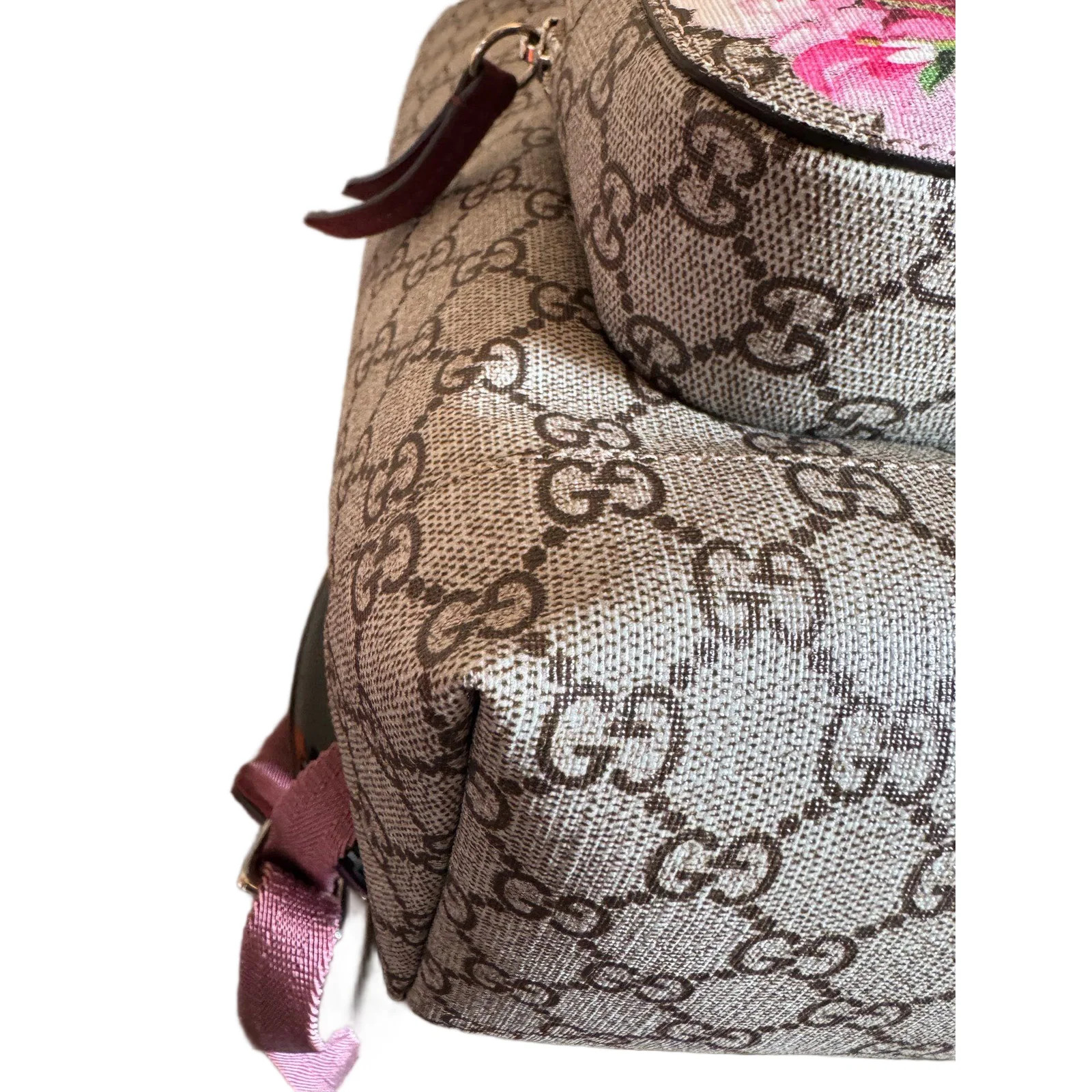 Gucci Flora Flap Backpack Beige Pink Green Red Gg Supreme Monogram (aa072426f5r)