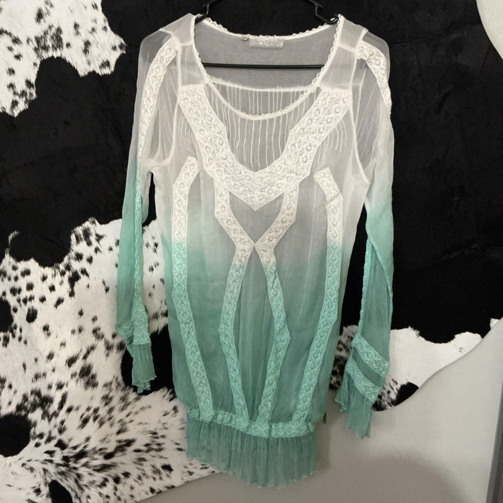 Guess Ombré Aqua &White Long Sleeve Ultra Sheer Crochet Detail Tunic – Size Sm