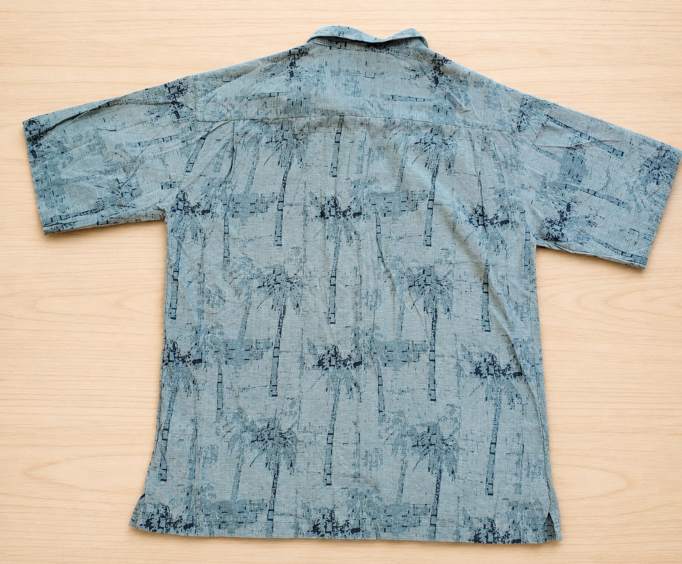 Tommy Bahama Men’s Turquoise Palm Tree Camp Silk Shirt Hawaiian Short Sleeve L