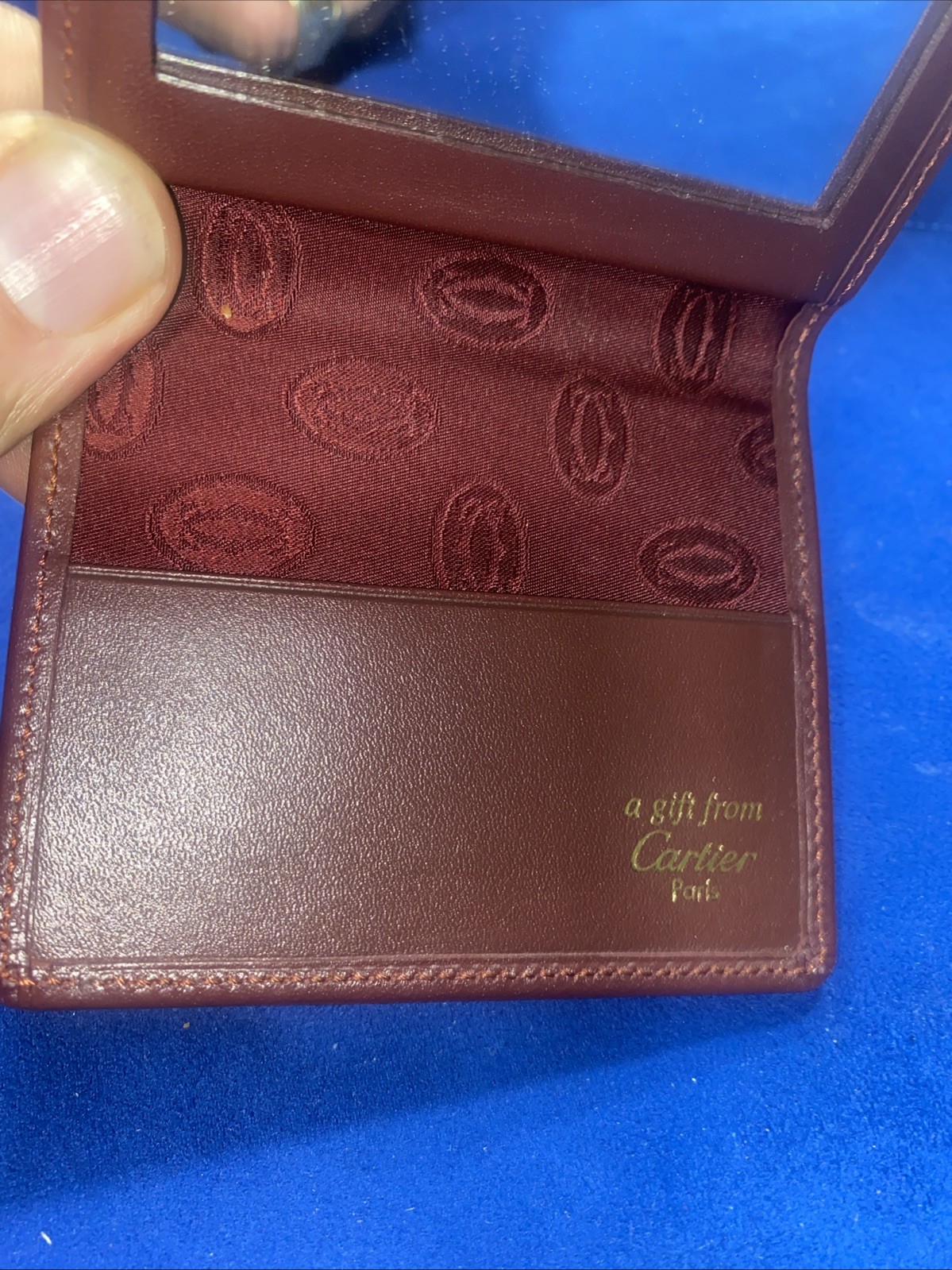 Cartier Authentic Bifold Mirror & Wallet Must de Cartier Bordeaux .