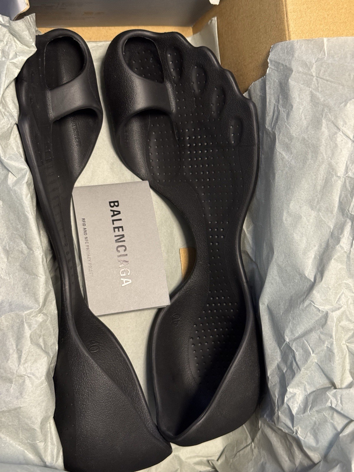 Balenciaga Zero Men’s Black Slip-On Low Top Sneaker Athletic Casual