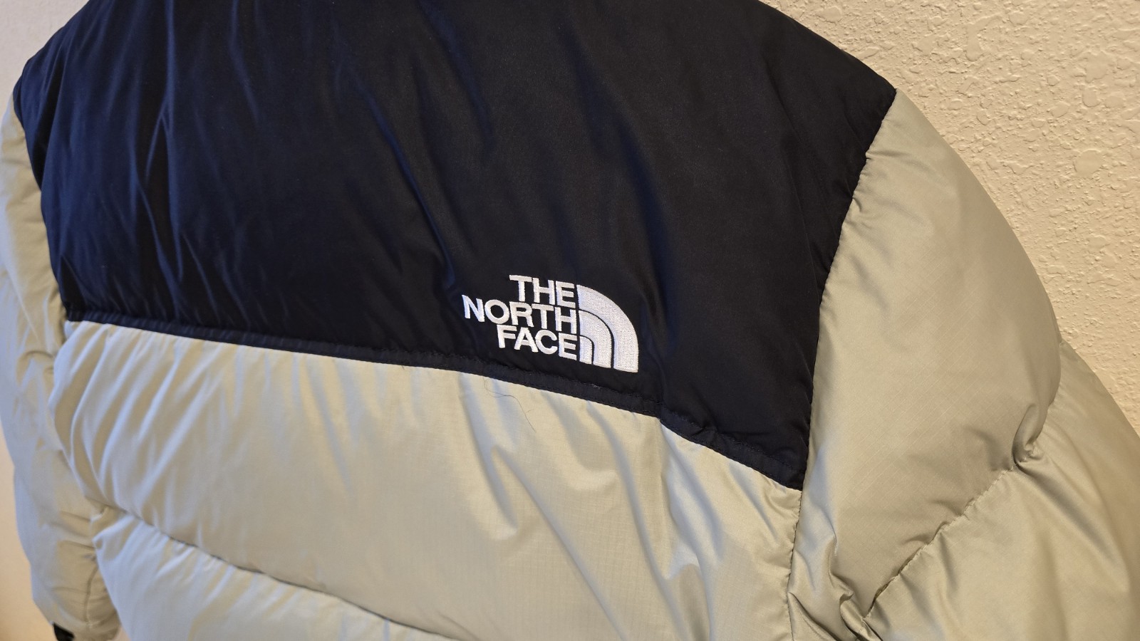 The North Face 1996 Retro Nuptse 700 Down Puffer Jacket Women Large Hidden Hood
