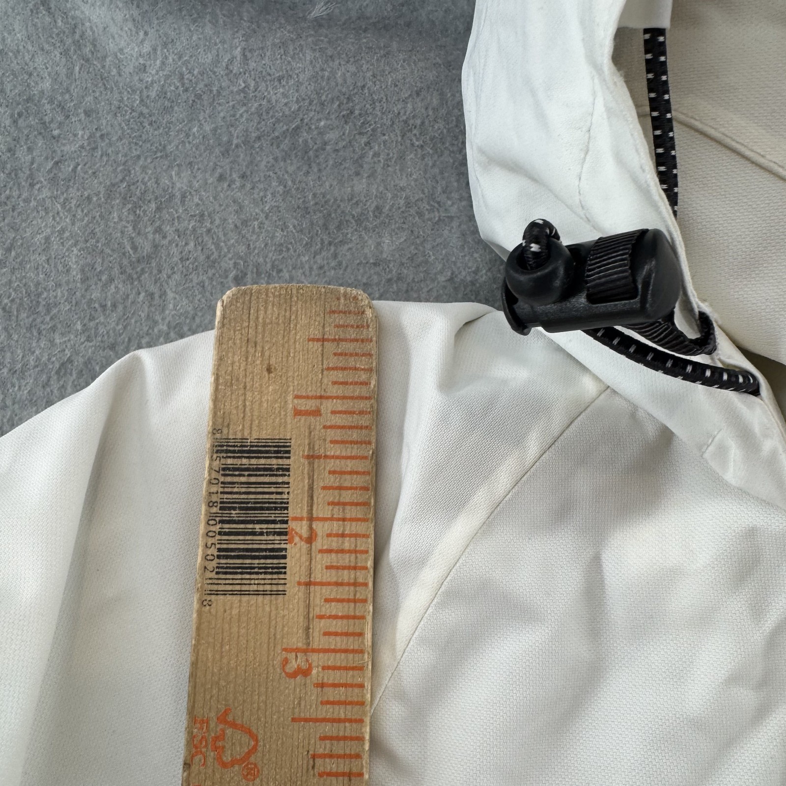 Helly Hansen Crew Hooded 2.0 Jacket Tech Protection Womens Size XS White Sailing