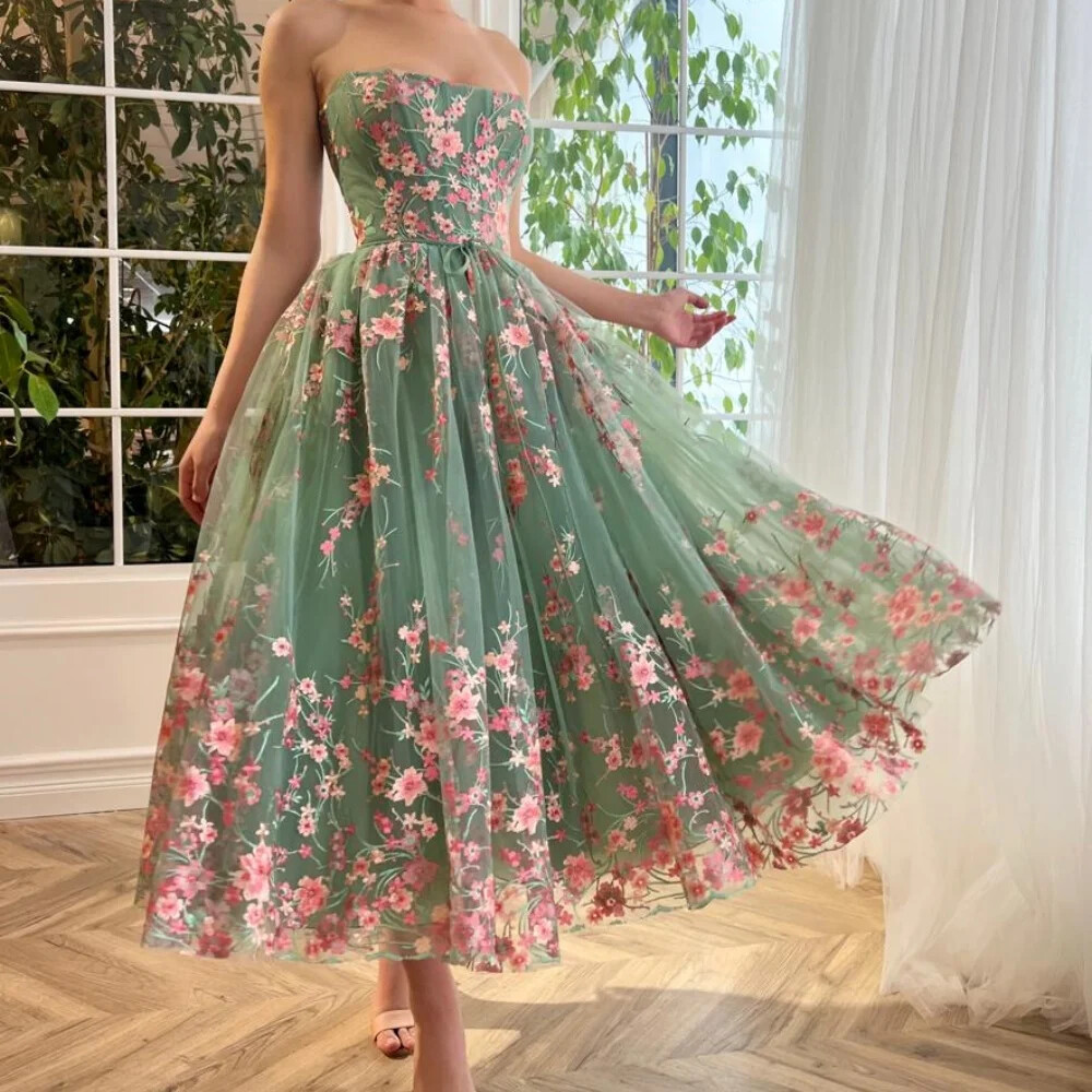 Elegant Green Floral Embroidered Strapless Sleeveless Evening Gown Wedding Dress