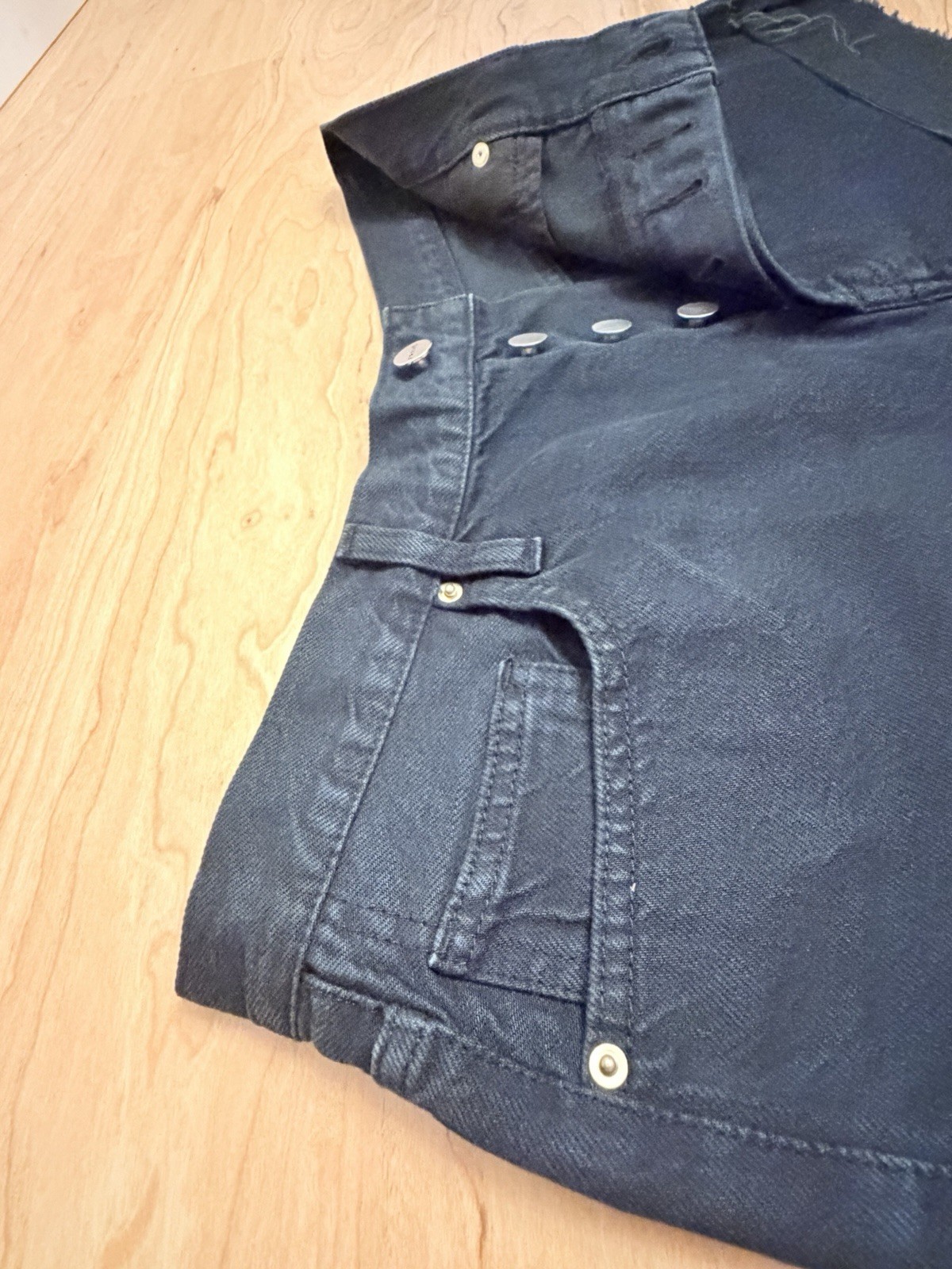 FRAME Women’s Black High Rise Denim Cutoff Frayed Shorts 28 5-Pocket Button