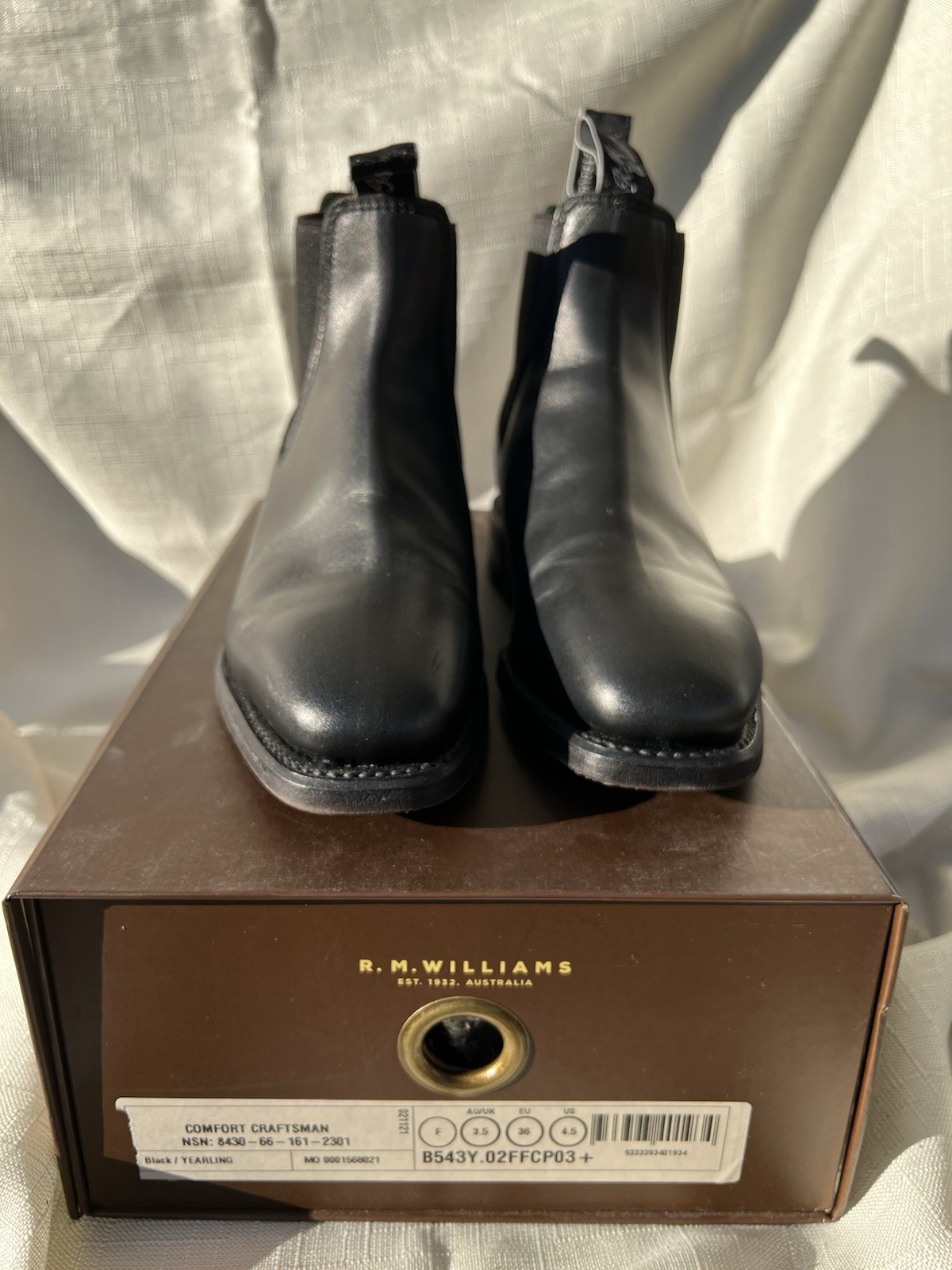 NEW WITH BOX: R.M. Williams – Comfort Craftsman Boot – Black / EU 36F
