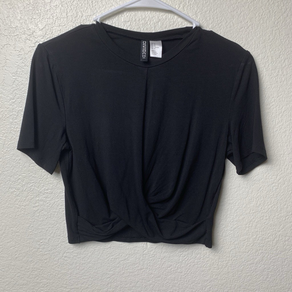 H&M Divided Black Twist-Front Festival Goth Crop Top – Size M