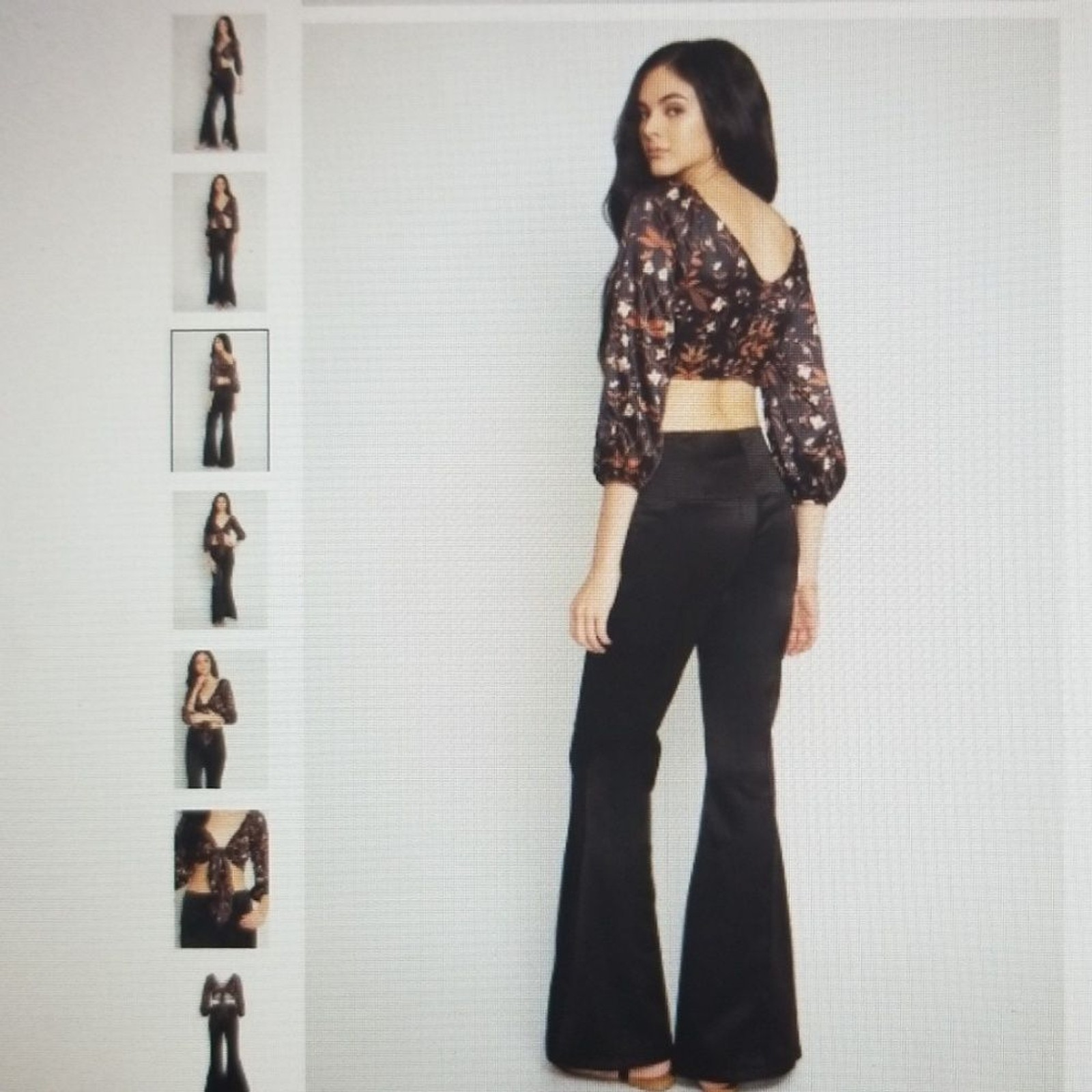 Crop top and flare bottoms pants set