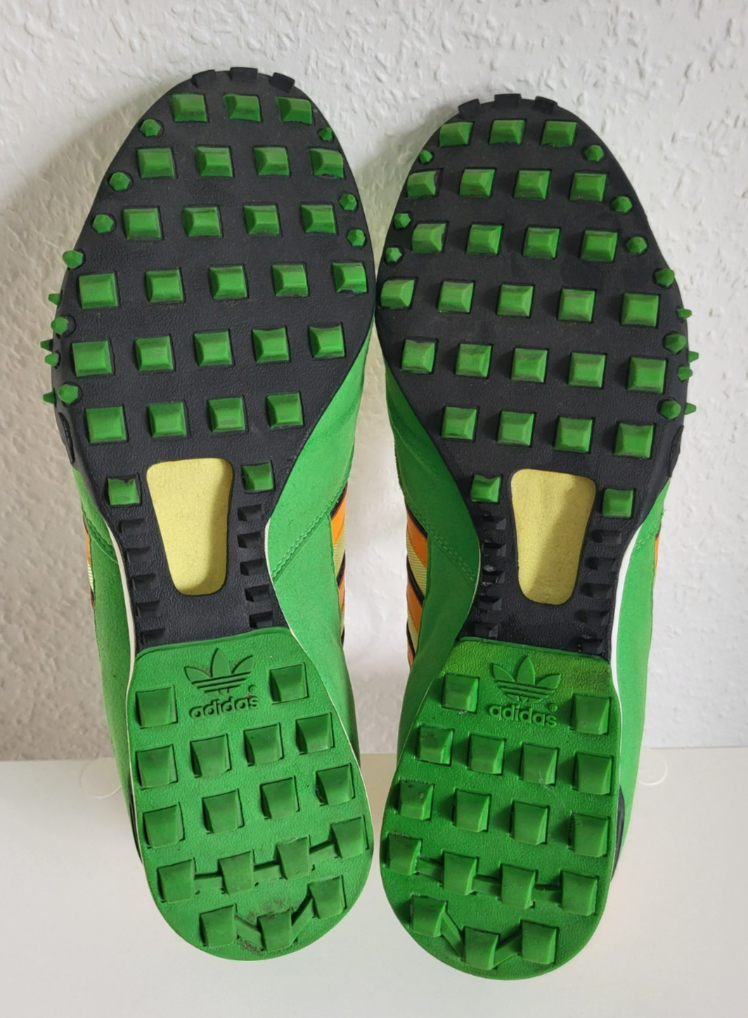 2004 Vintage Adidas Running Shoes Sneakers Men’s Shoe 538890 Size 46 2/3