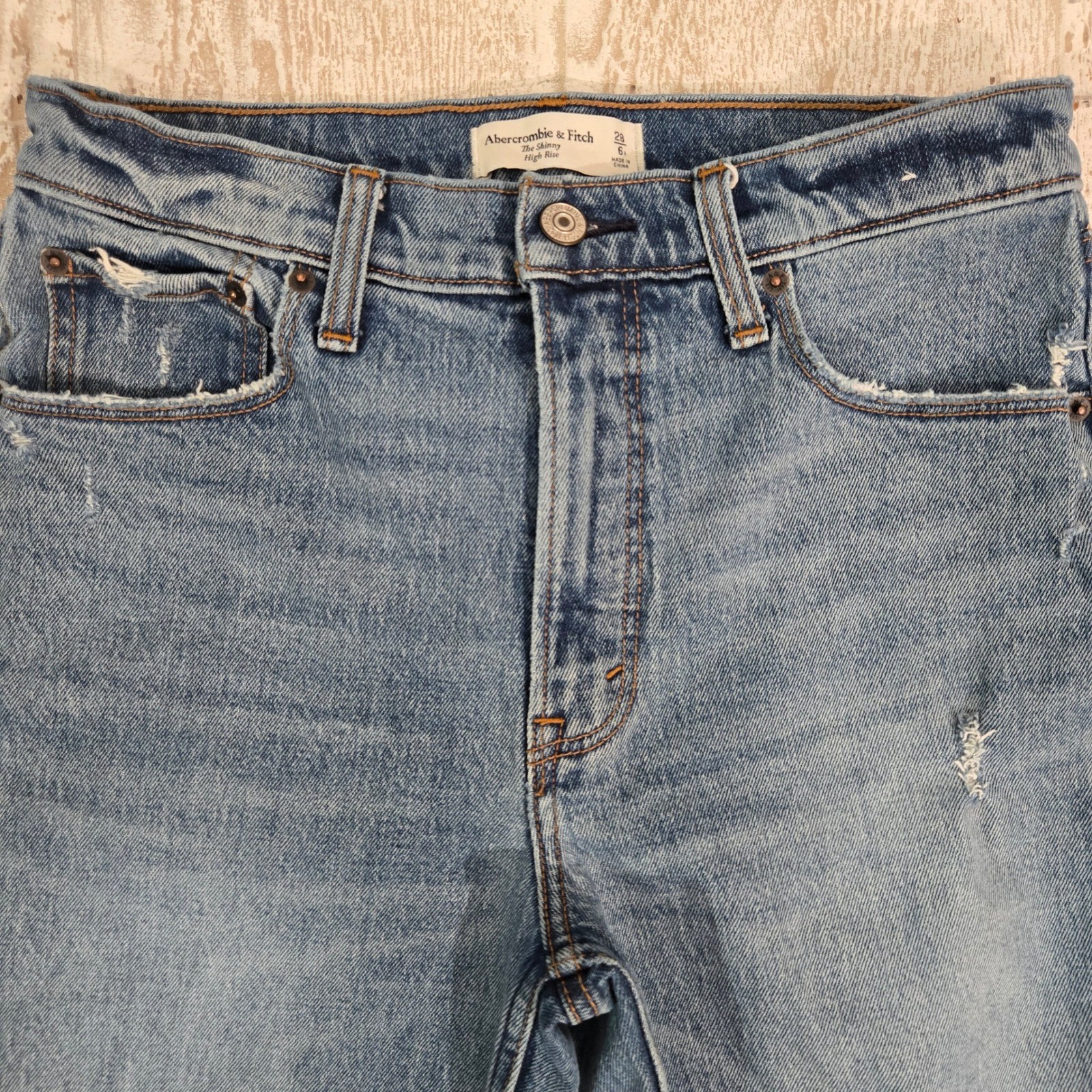 Abercrombie & Fitch The Skinny High Rise Distressed Jeans Medium Wash Raw Hem 6