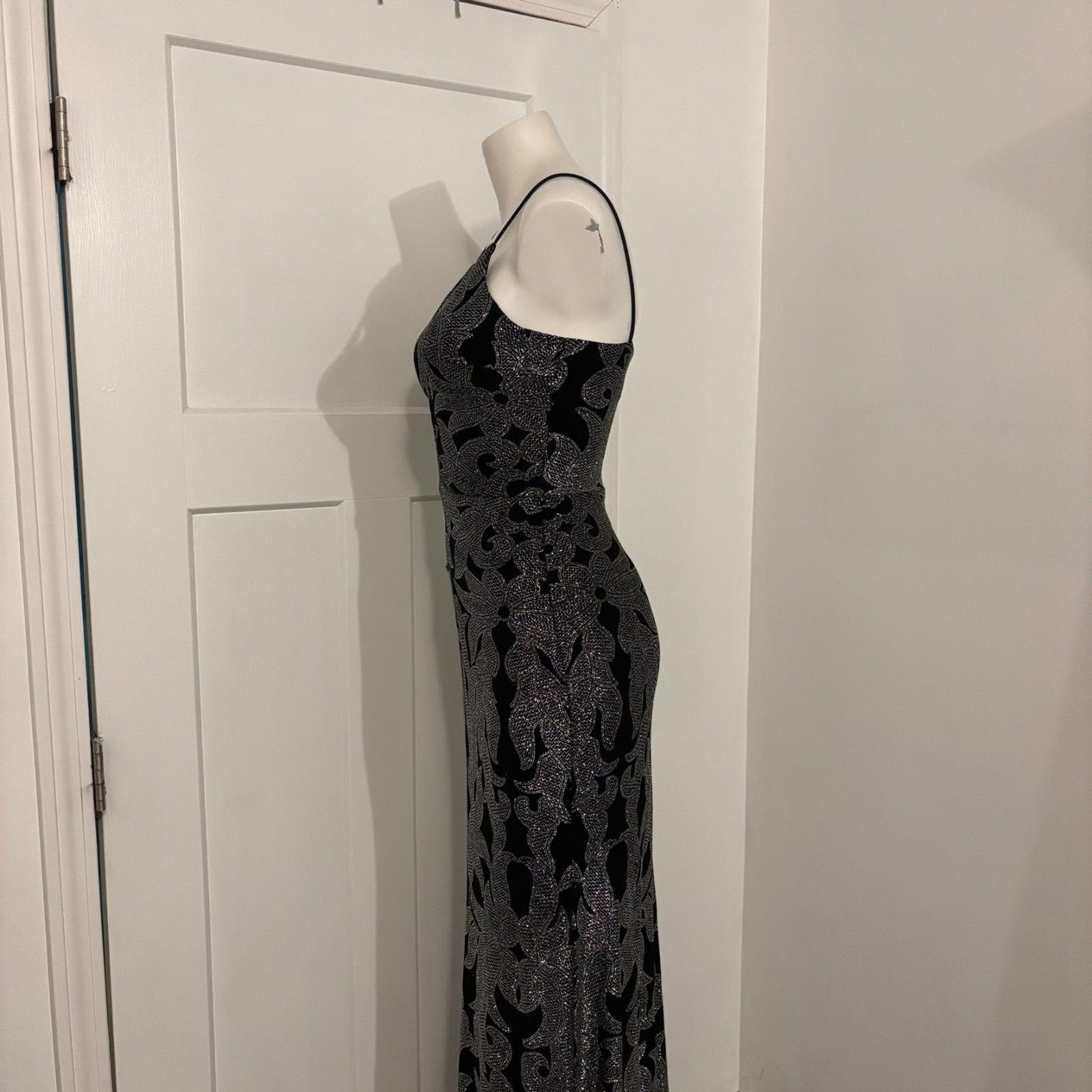 B&A by Betsy & Adam Sparkly Silver and Black Formal Baroque Evening Gown Dress