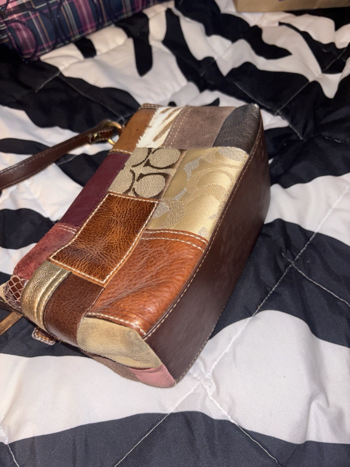 Coach patchwork small shoulder bag, zip closure, gold hardware, lined pockets