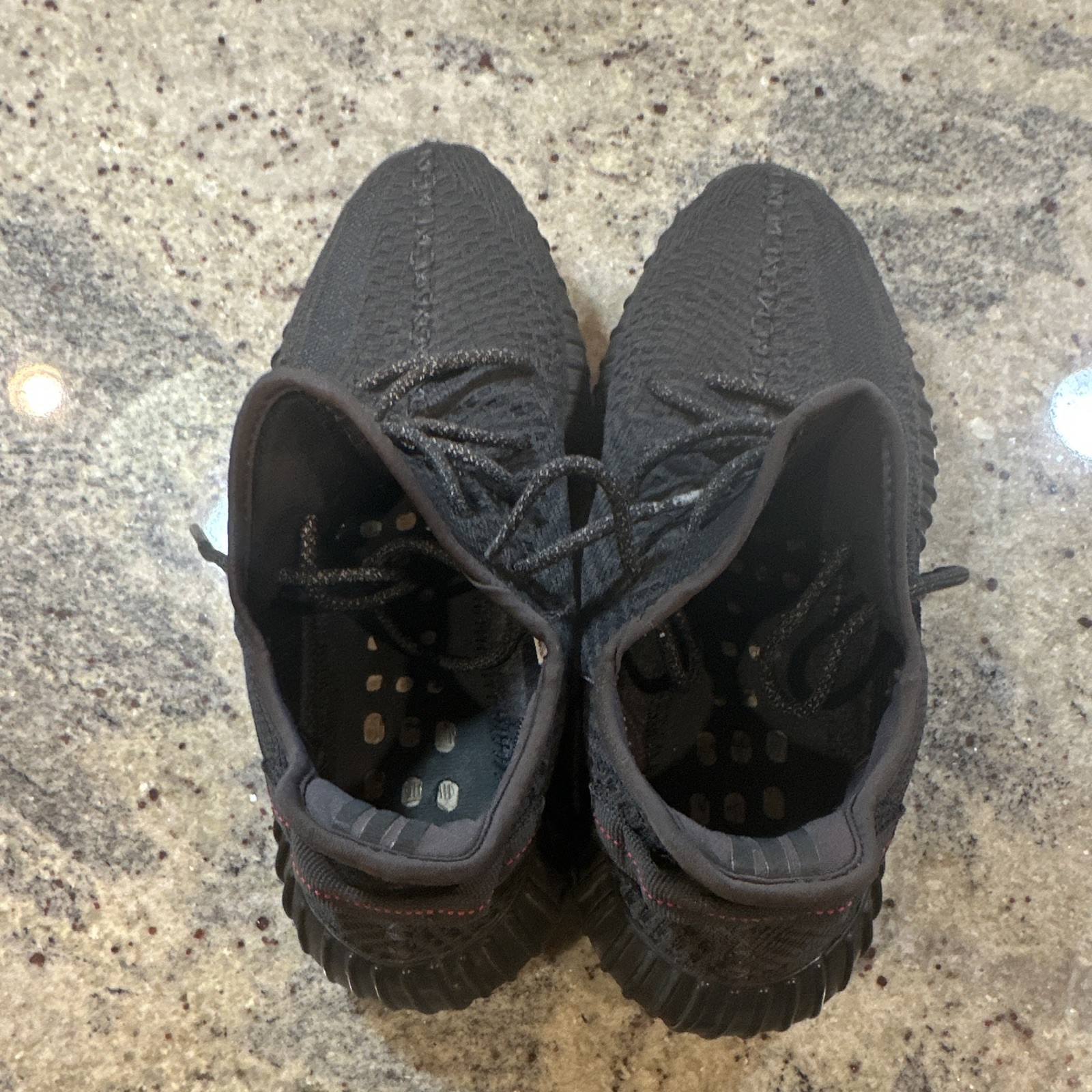 adidas Yeezy Boost 350 V2 Black Non-Reflective Low Top Primeknit FU9006