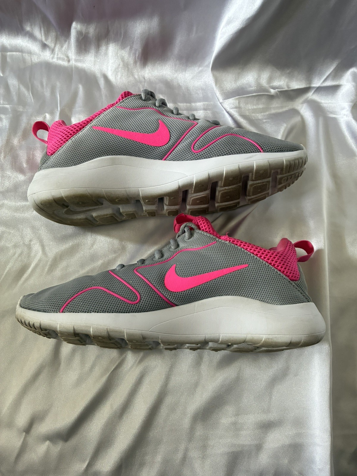 Nike Kaishi 2.0 Grey Pink White Sneakers Shoes 833666-051 Women’s 8.5