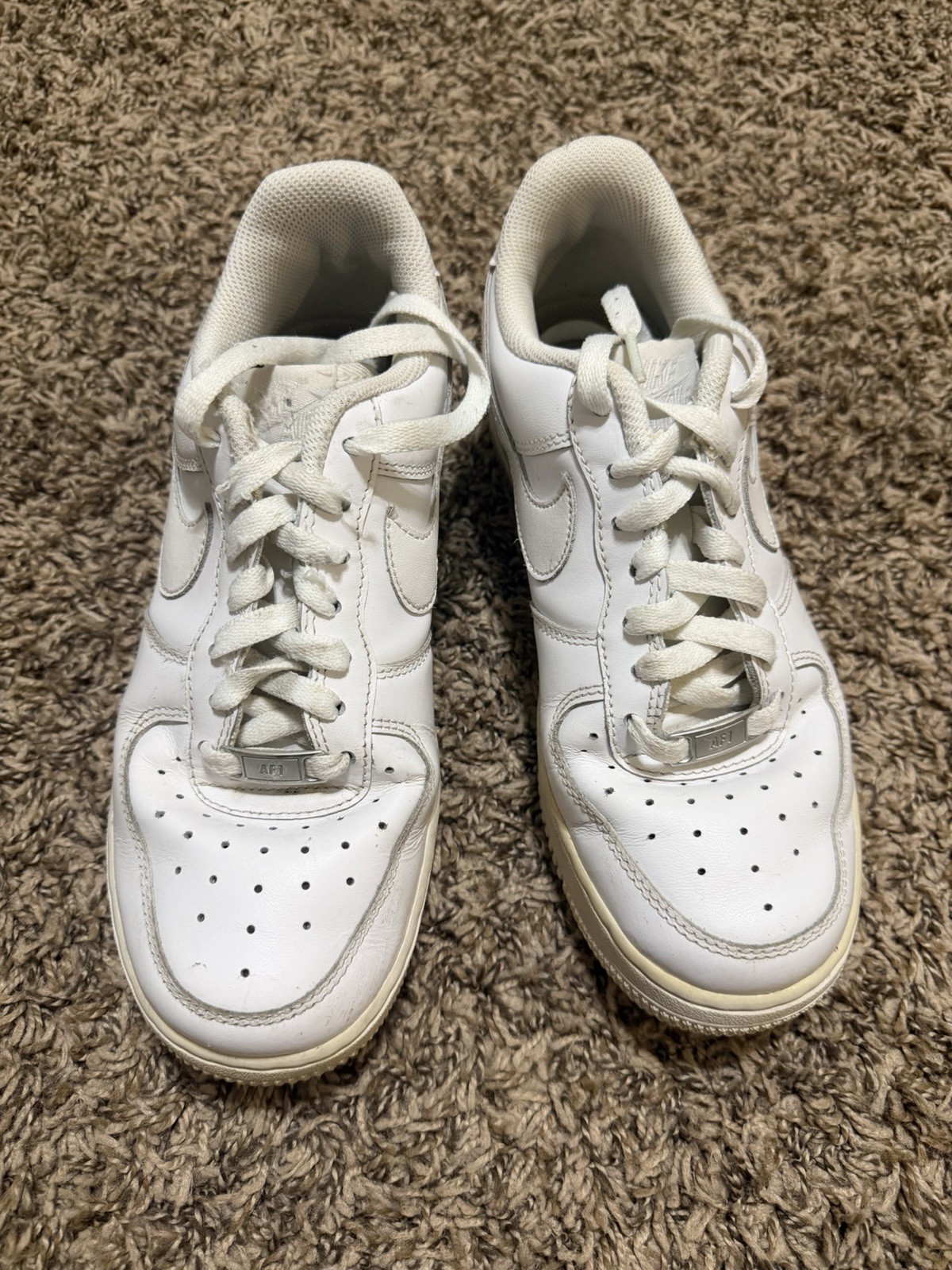 Size 7.5 – Nike Air Force 1 White