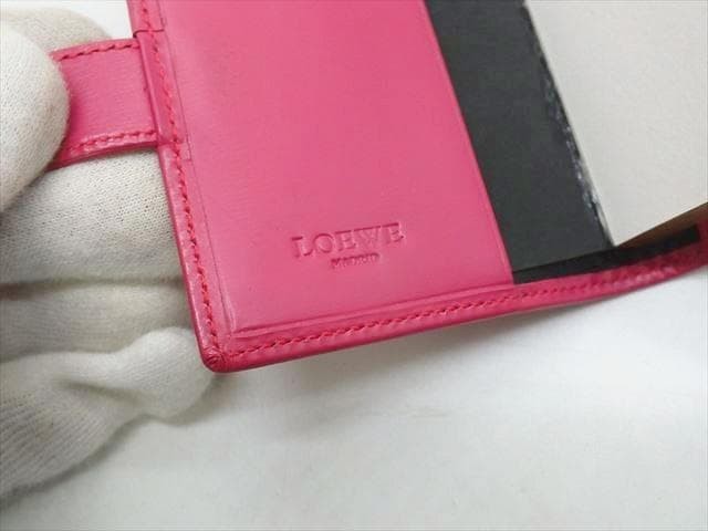 Authentic Loewe Leather Cover Memo Pad Style Keychain Pink Gold Hardware Women’s