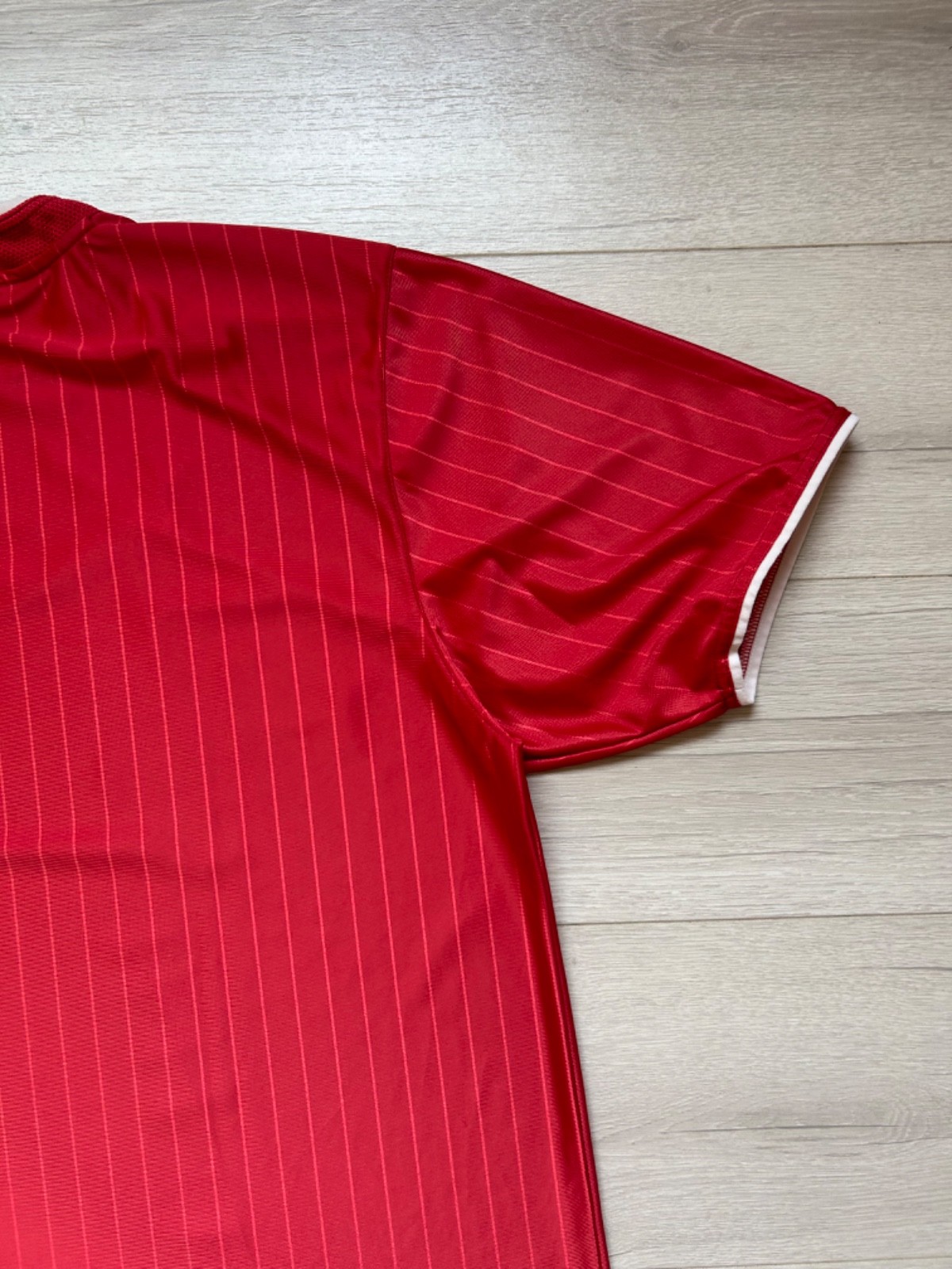 Nike T-Shirt Men’s Red Sport Training Soft Tee Size XL Short Sleeves Crew Neck