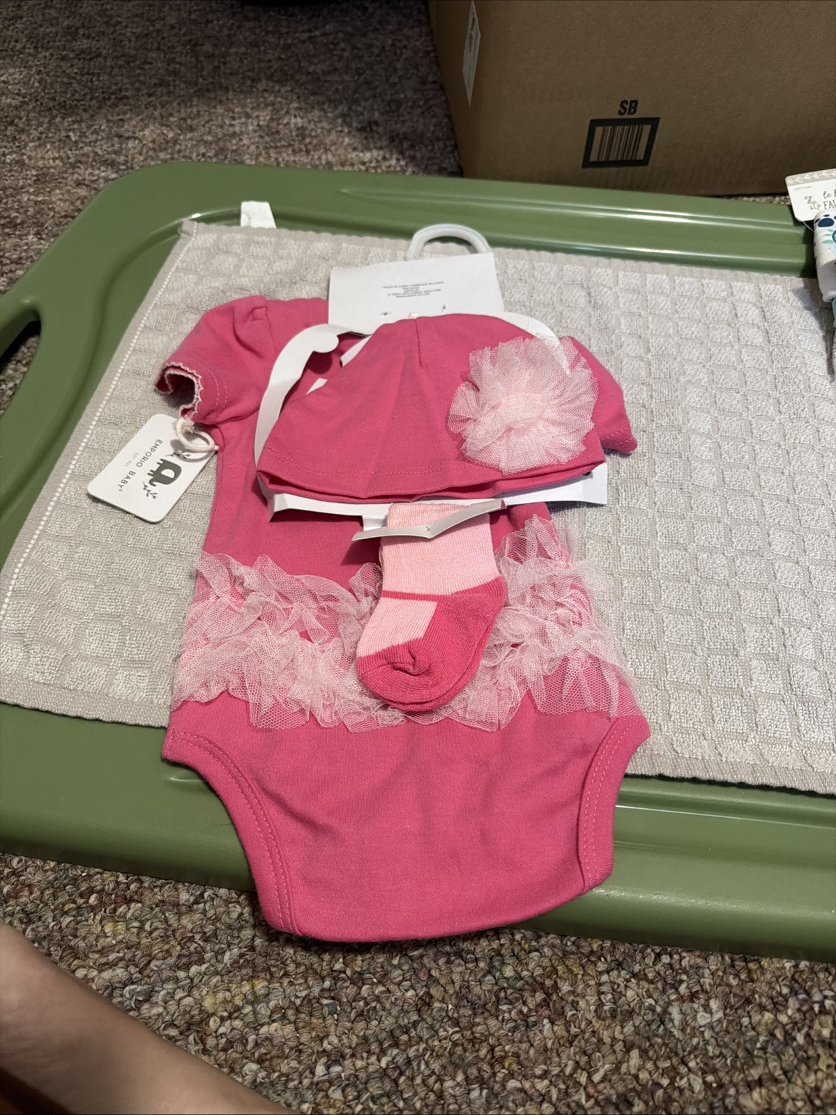 Infant Girls 7 Piece Summer Bundle Set & Accessories – Size 0-3 Months-NWT/NWOT