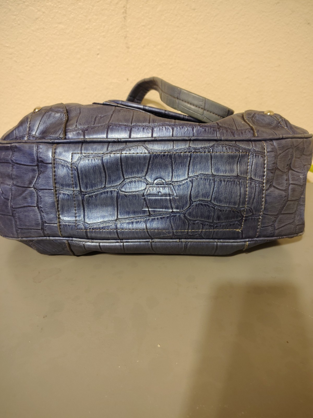 Kathy VanZeeland Metallic Silver Croc-Embossed Handbag with Crest Emblem
