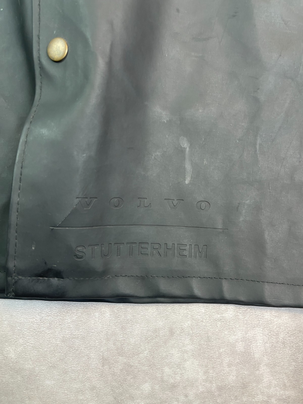 Stutterheim x Volvo Raincoat Jacket Mens Small Black Waterproof Hooded Limited