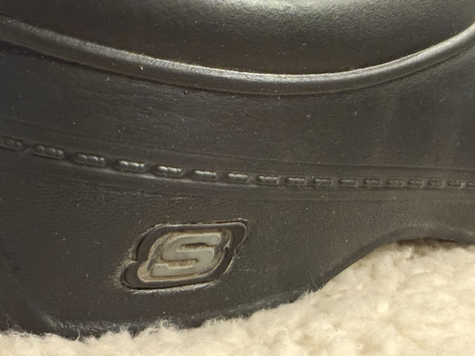 Men’s Sketcher’s Work Slip Resistance Size 12 Black Slip-on Used