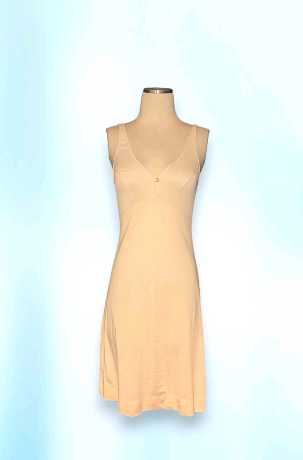 FORM FIT ROGERS Light Beige NYLON Slip Dress SILKY SOFT Size 32 Women’s 8-10