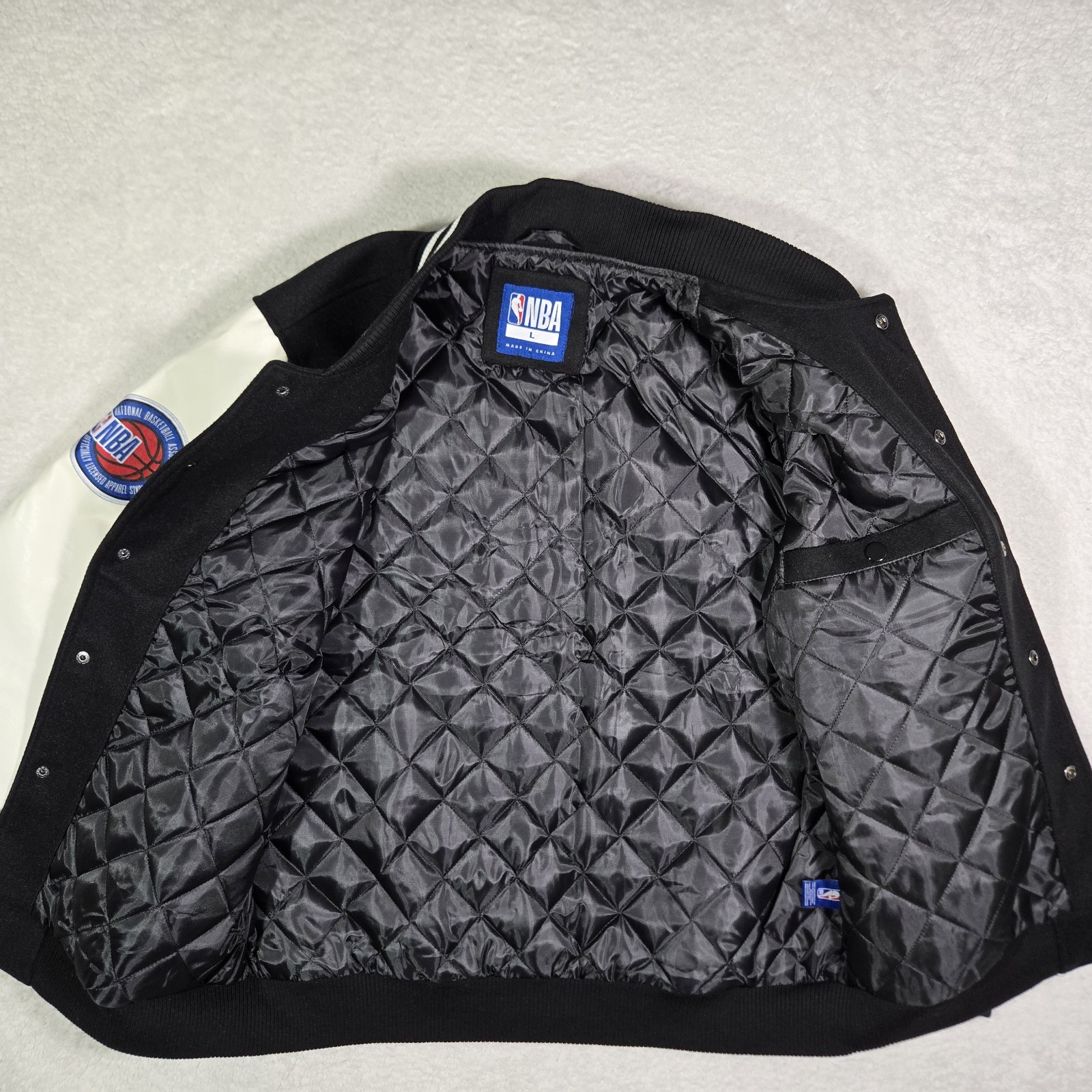 $150 NBA National Basketball Association Mens Large Varsity Bomber Jacket Black
