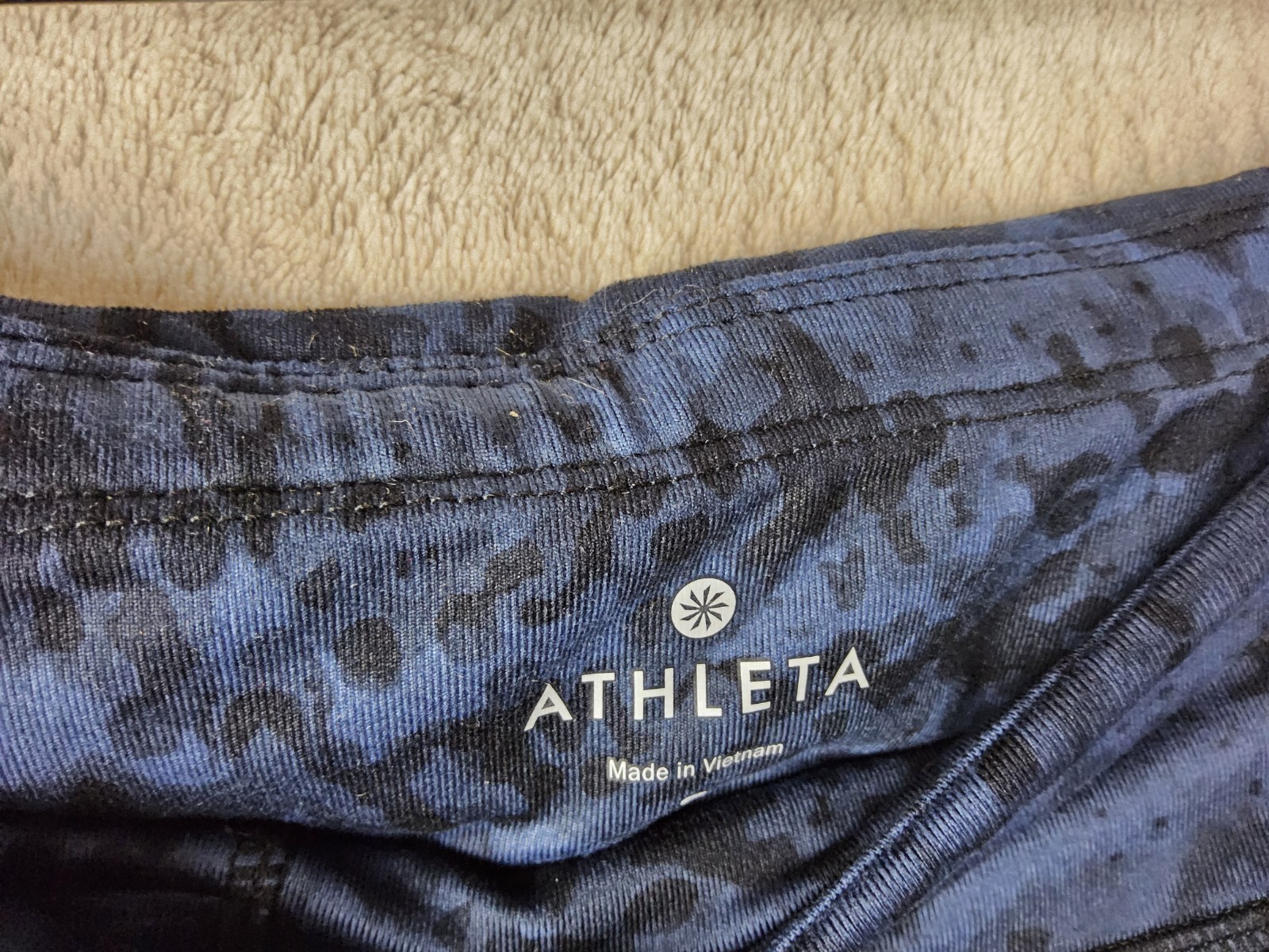 Athleta Women’s Side Ruched Pocket Athletic Cropped Leggings Size S