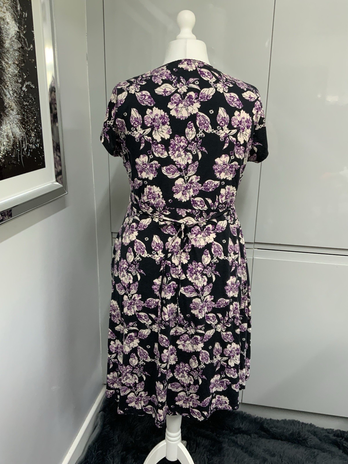M&Co Size 20 Dress Black Purple Floral Stretchy Fabric Short Sleeve Pockets