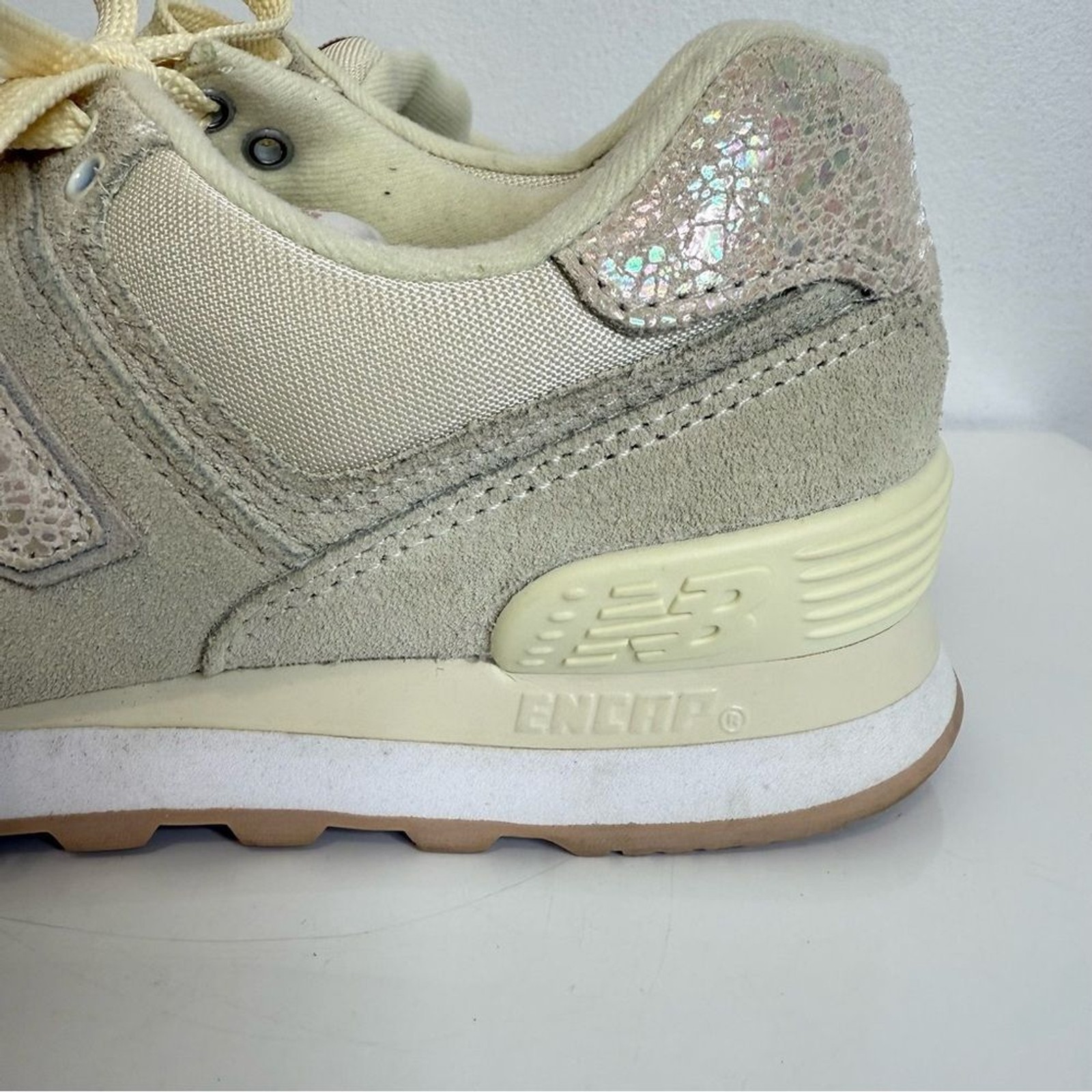 New Balance 574 Suede Shattered Pearl Running Sneaker Women’s Size 6.5 WL574CIB