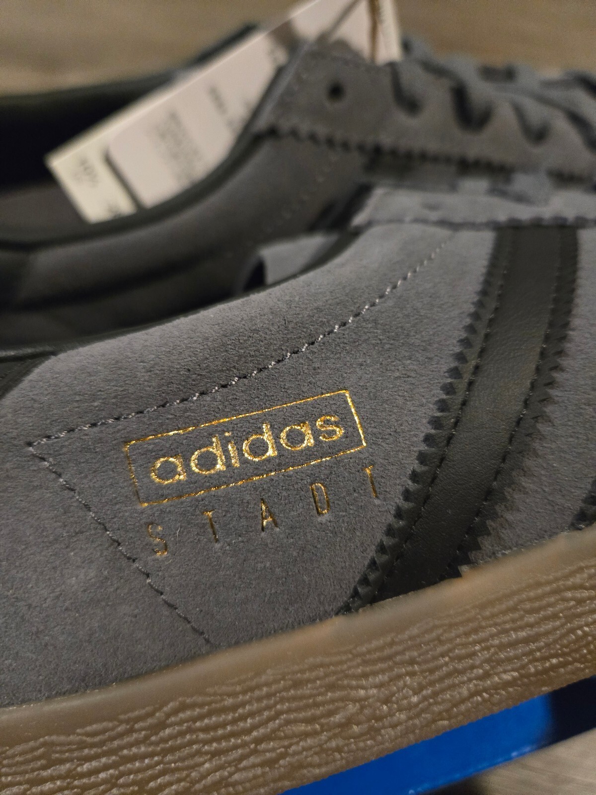 adidas Stadt Grey Five Core Black Gum Men’s 10.5 JQ9013 New In Box