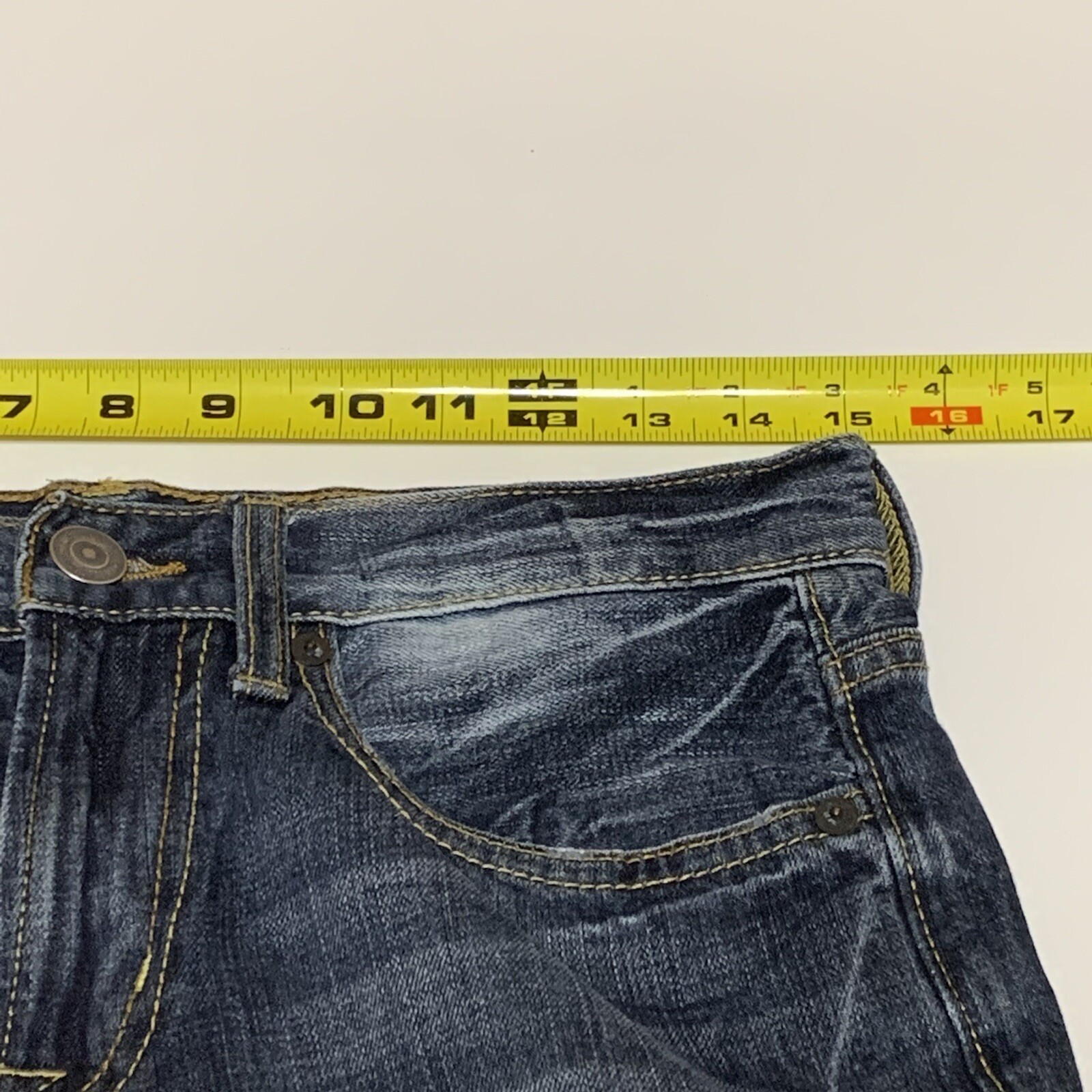 American Eagle Original Straight Jeans Mens Measures 30×29 Whiskers Fade Lines