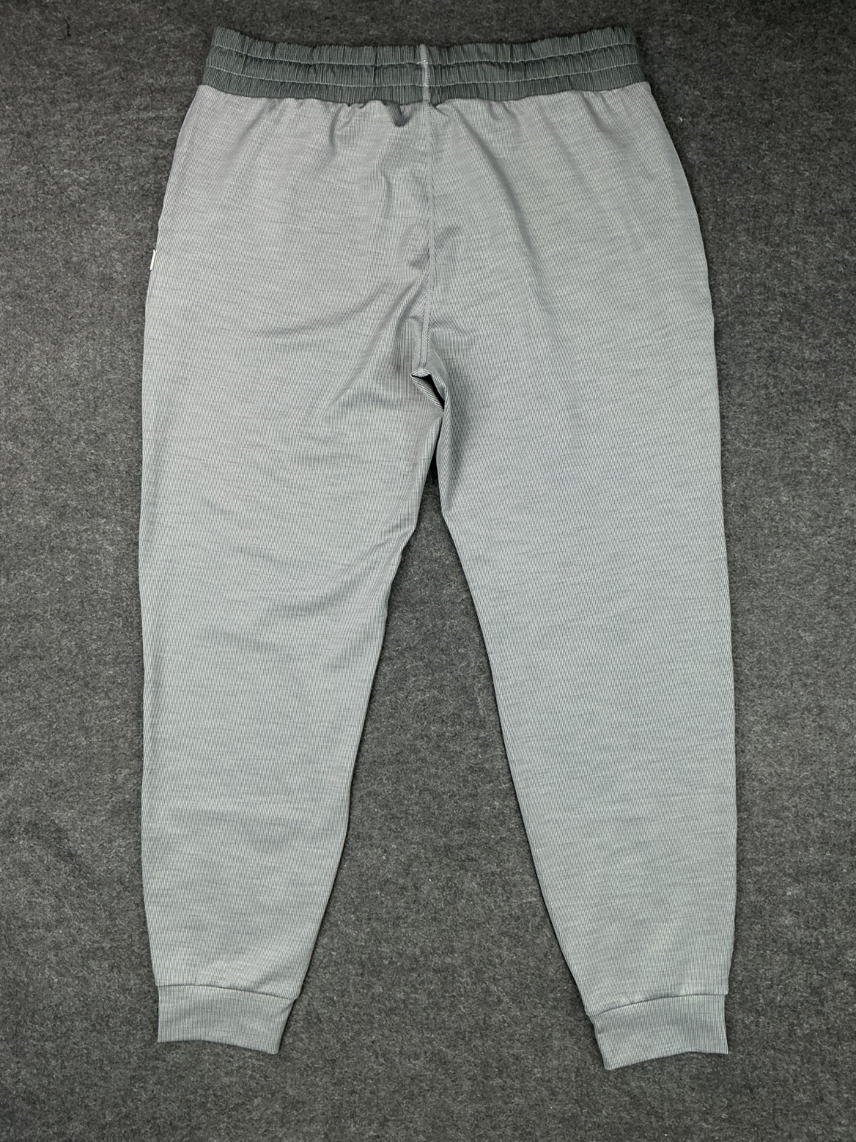 Vuori Lux Performance Jogger Pants Sweatpants Women’s Size M Grey Heather VW441