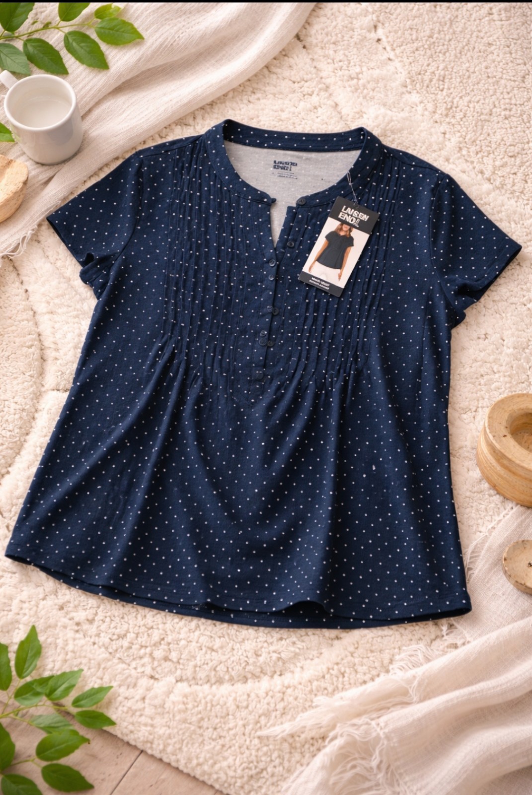 Lands’ End Women’s Navy Polka Dot Pintuck Knit Henley Top, Short Sleeve, Size S.
