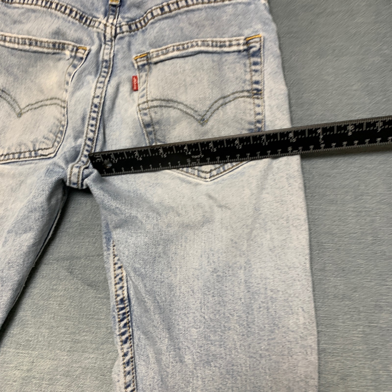 Levi’s 512 Slim Taper Fit Jeans Mens 28×30 Blue Denim Light Wash Distressed